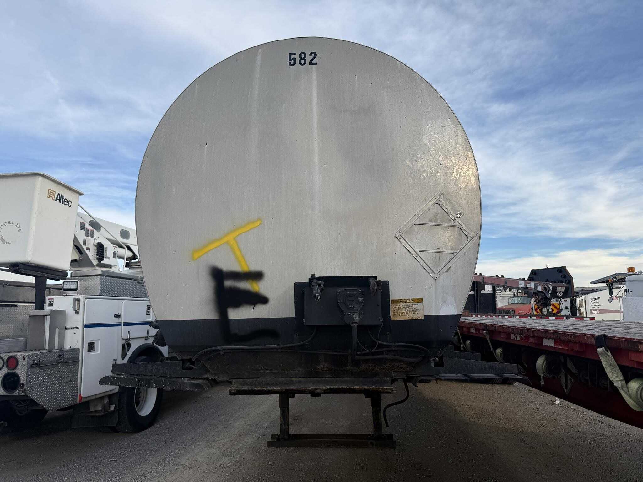 1981 Fruehauf 7000gal