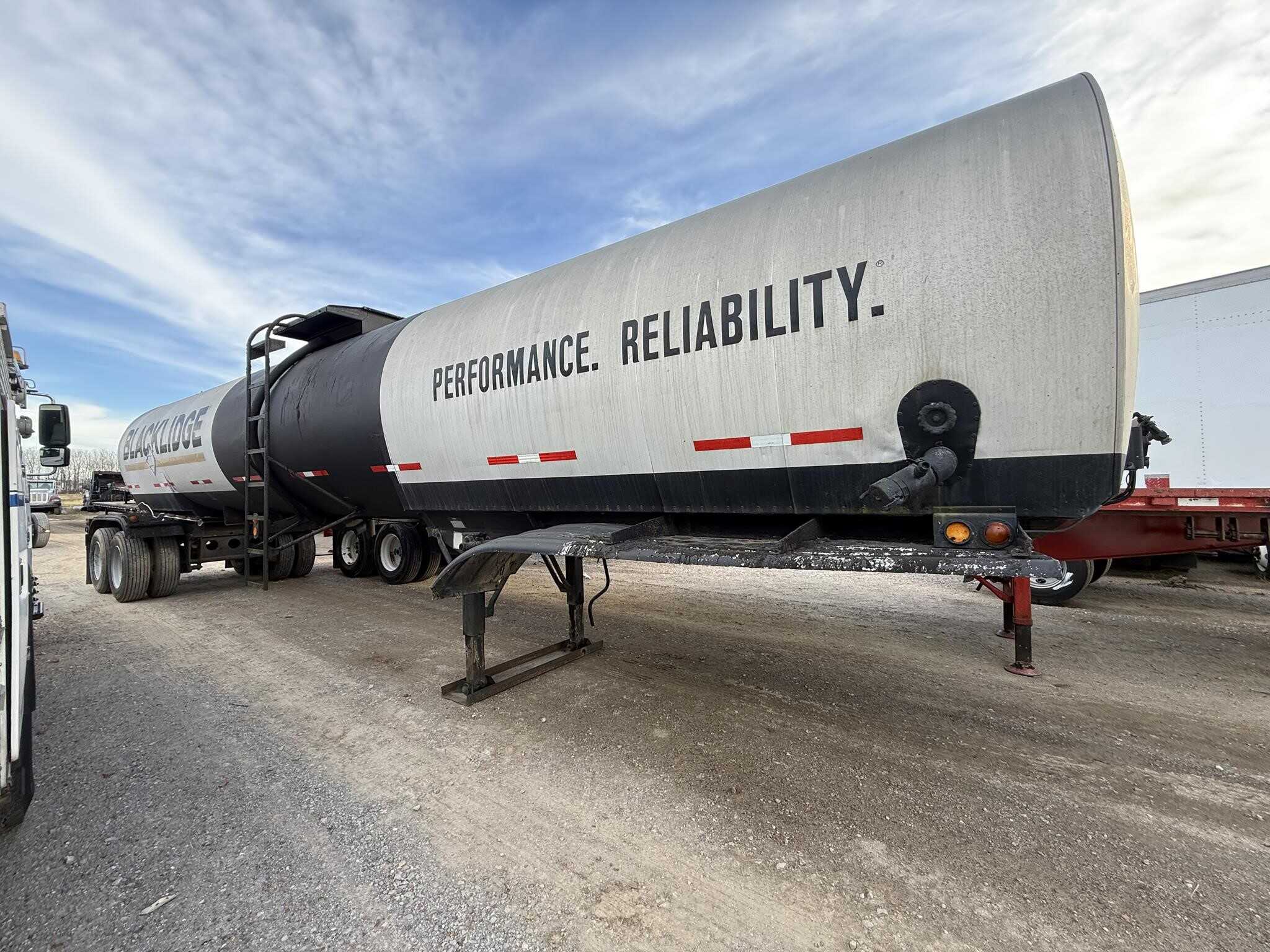 1981 Fruehauf 7000gal