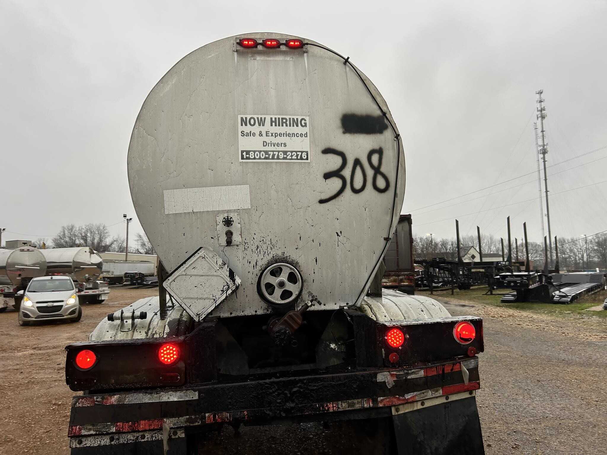 1986 Fruehauf 6500 gal