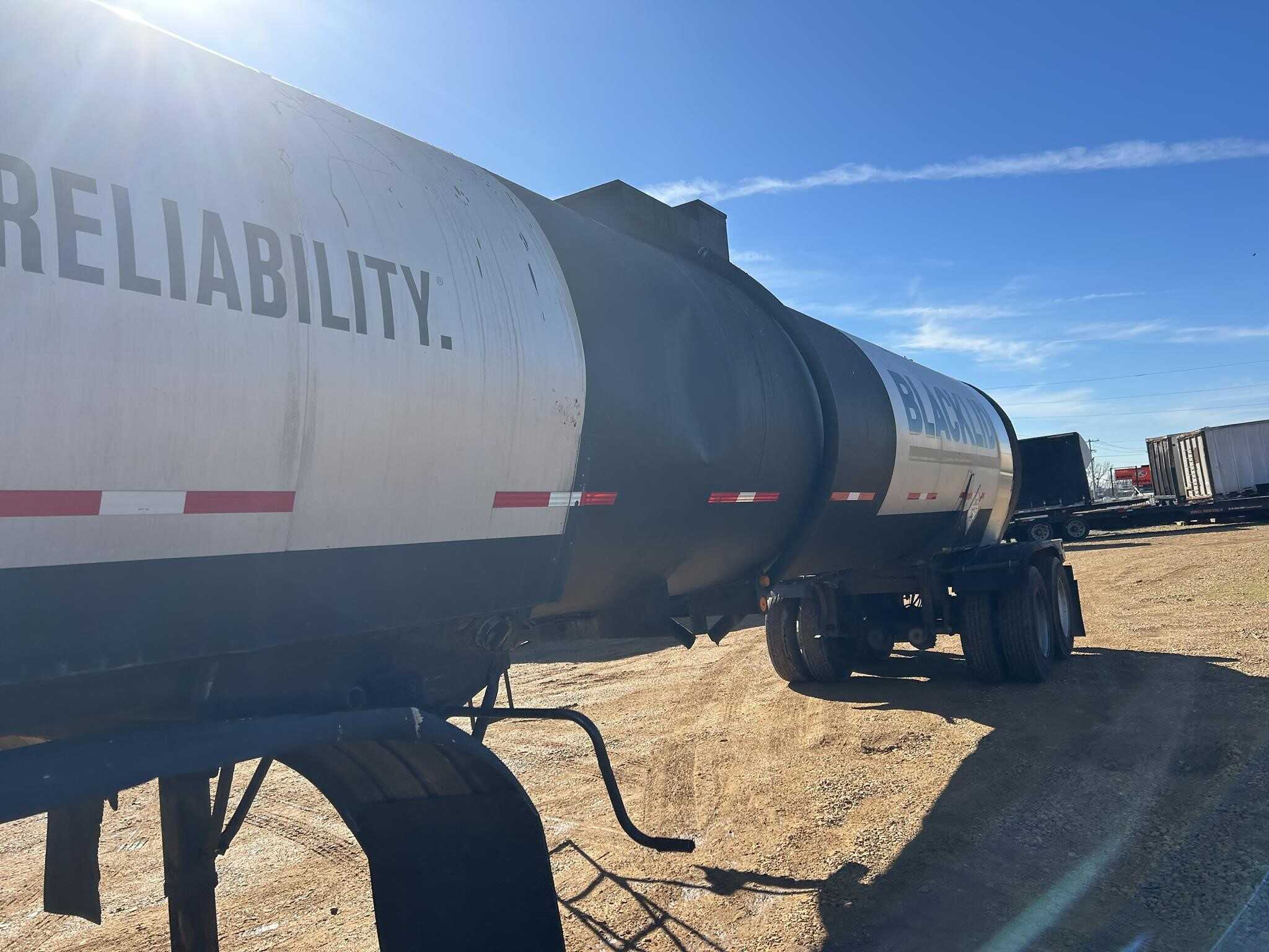 1980 Fruehauf 7000 gal