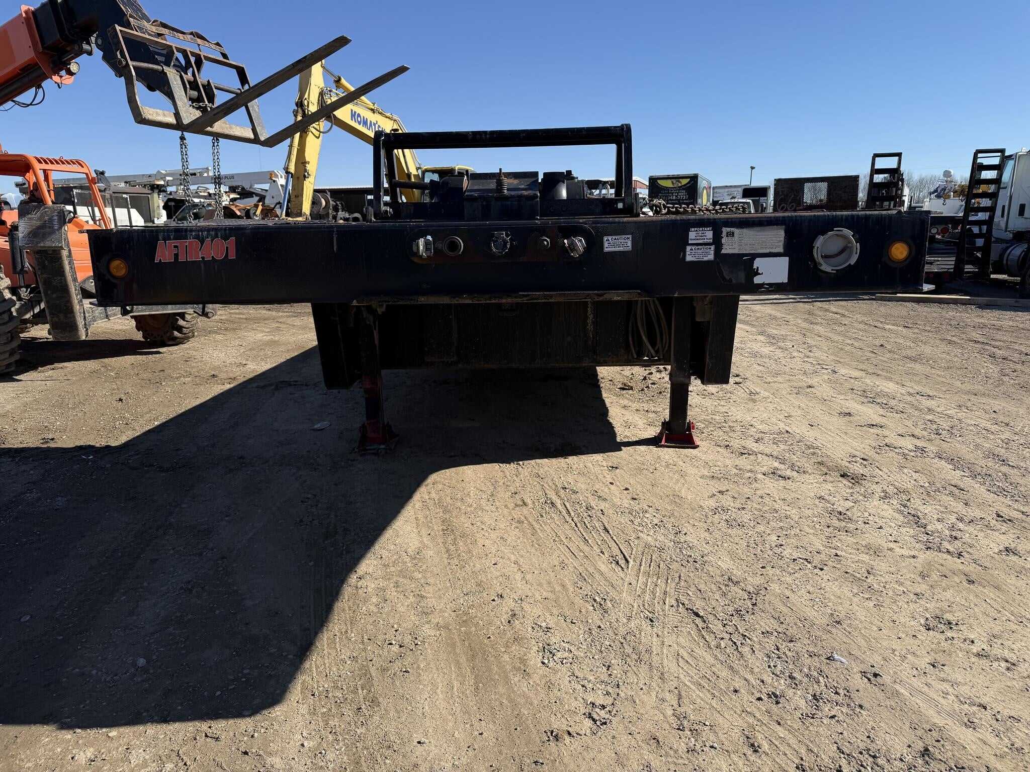 2006 Trail King 48 ft lowboy