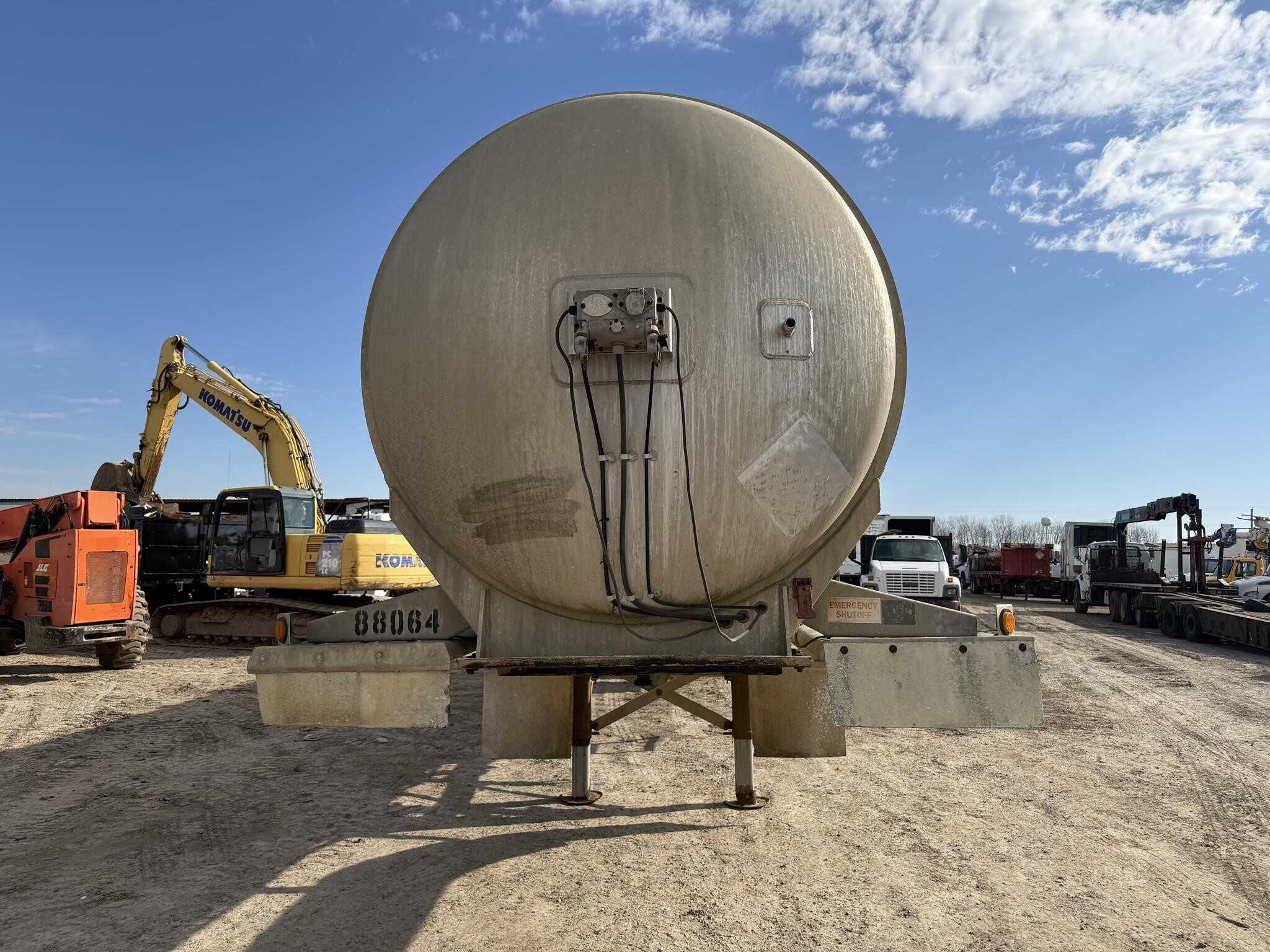 1997 Gulf Stream 8400 gallon