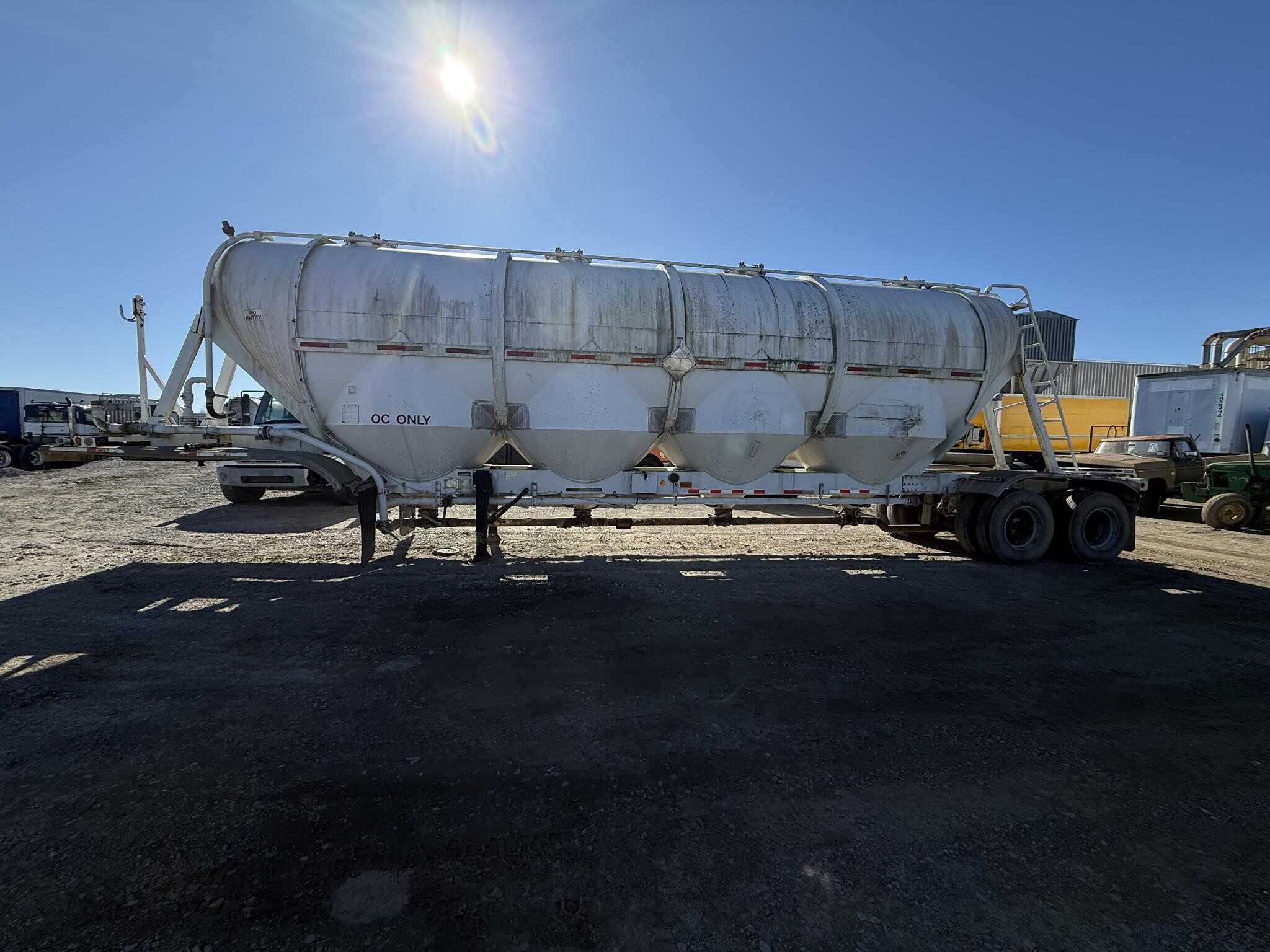 1987 Polar 1600 cubic ft tank