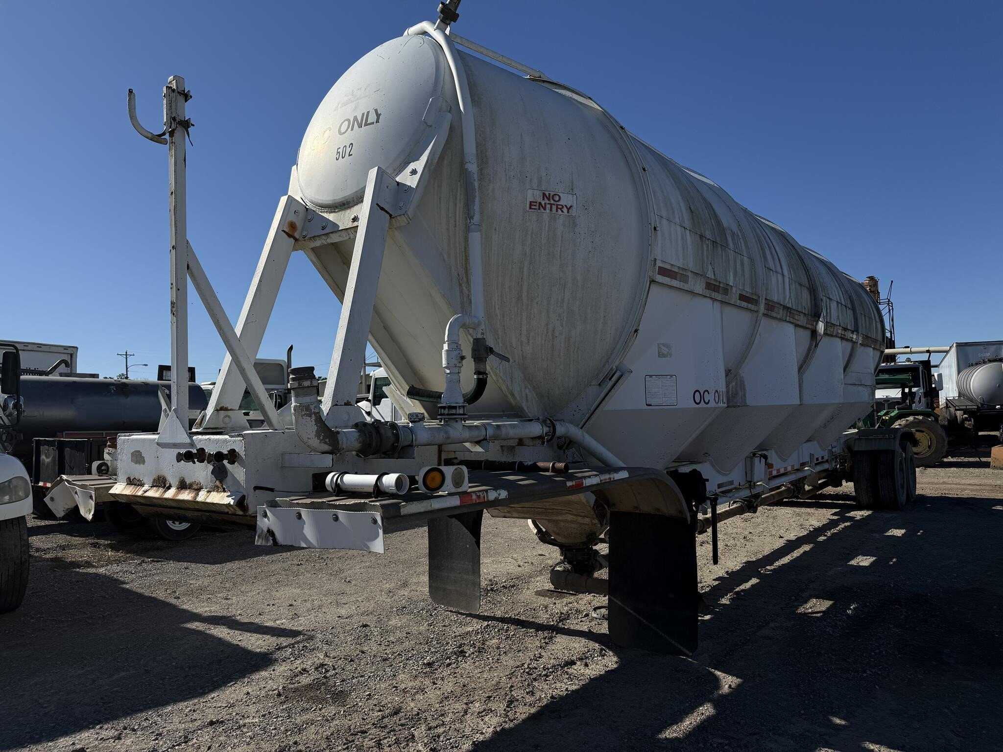 1987 Polar 1600 cubic ft tank