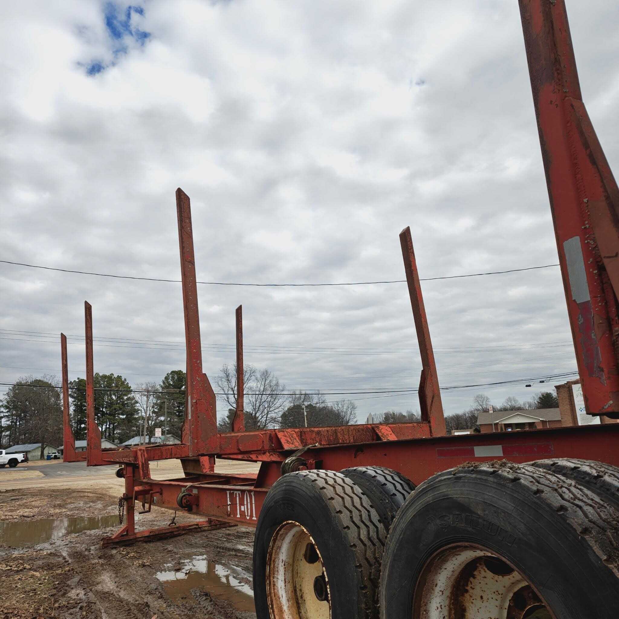 2005 Pitts 4 bolster log trailer