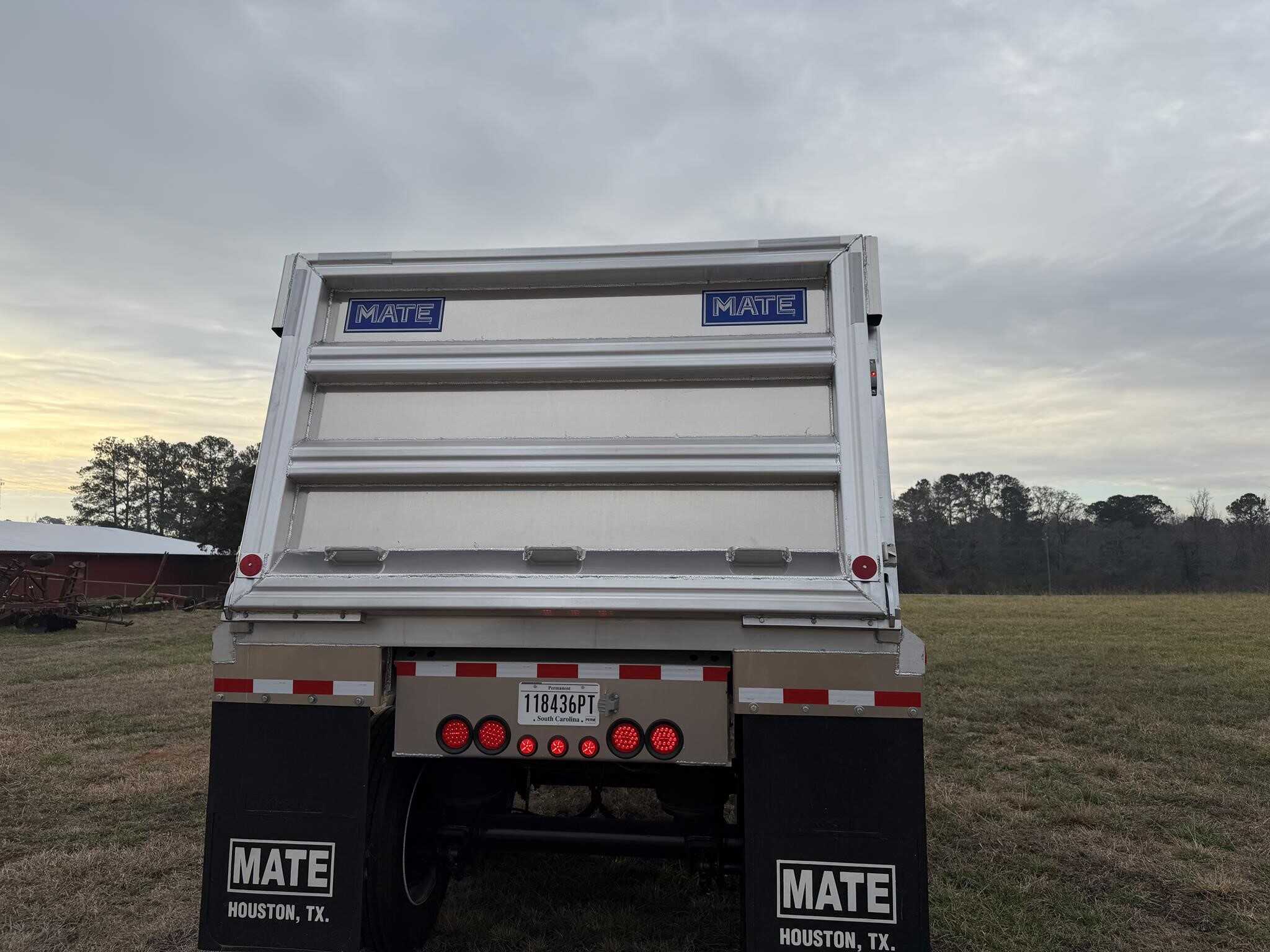 2025 Mate trailer