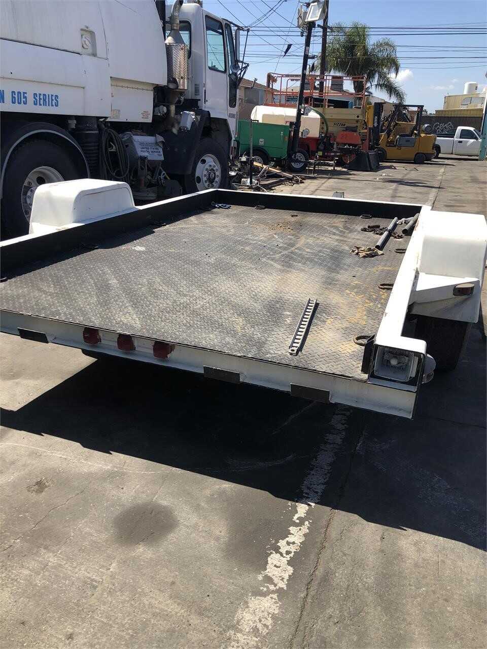 1990 Spcns 10ft