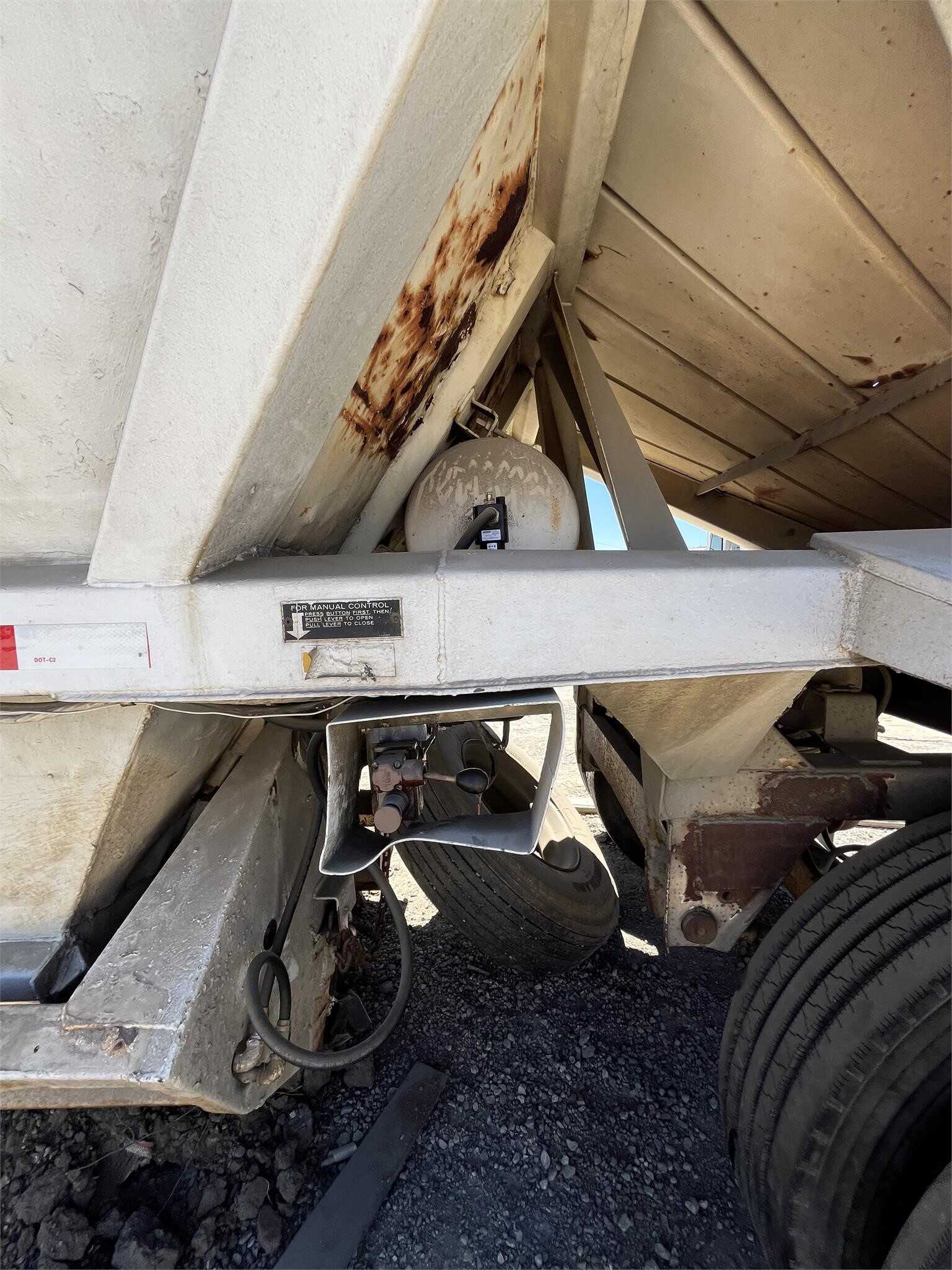 1986 Fruehauf des-fl1-m11a