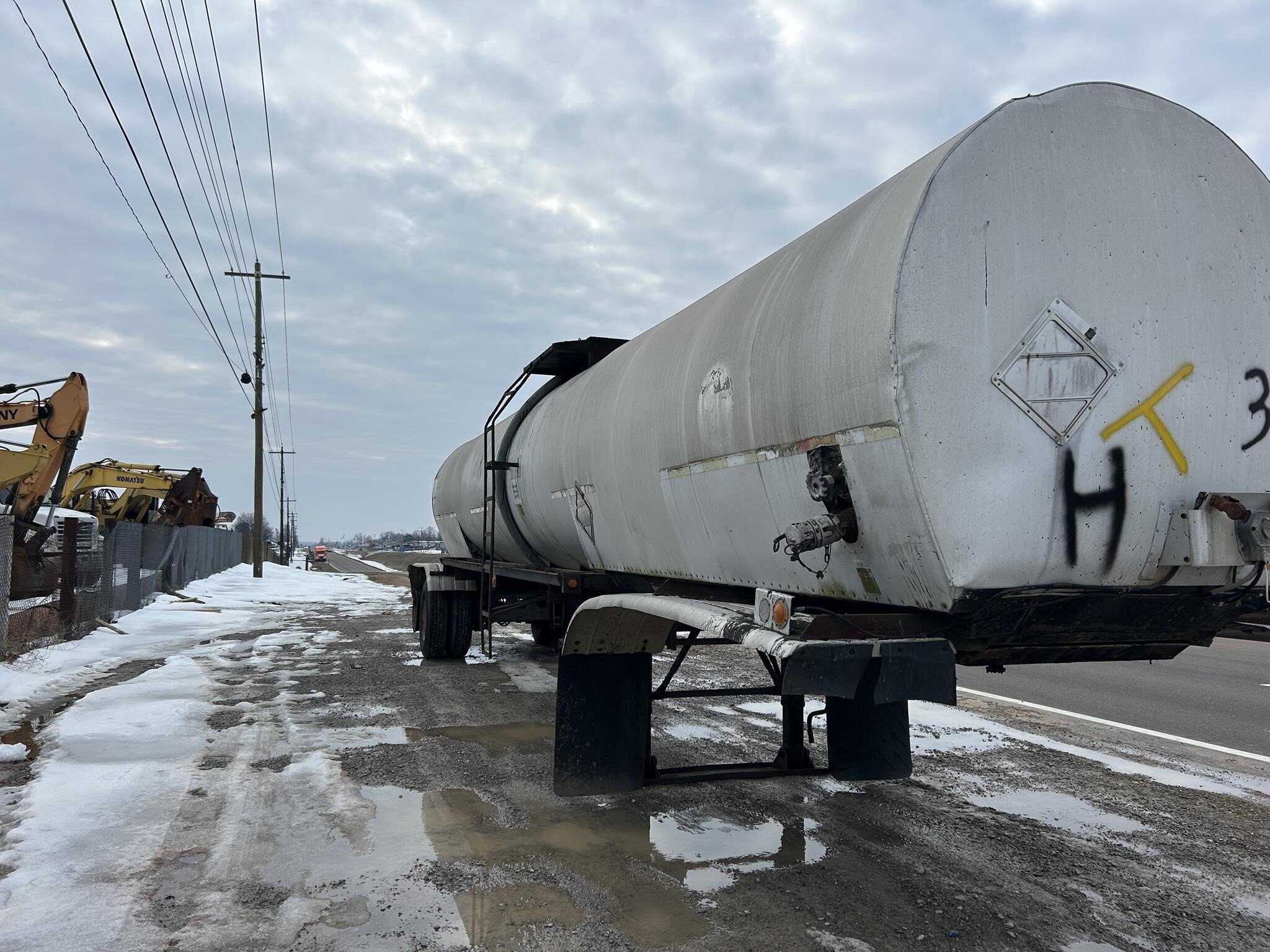 1979 Fruehauf 7000 gal