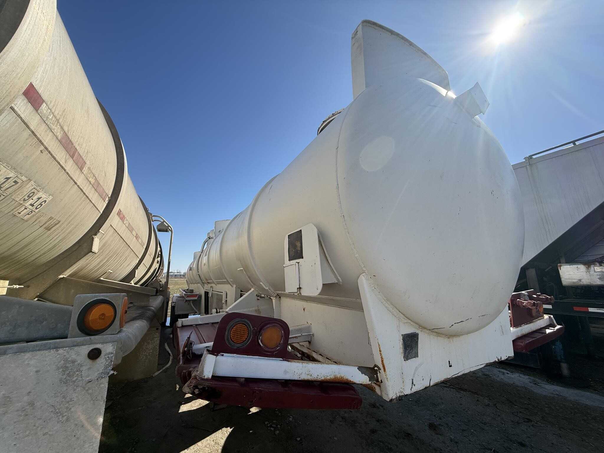 1980 Clark 5000 gallon