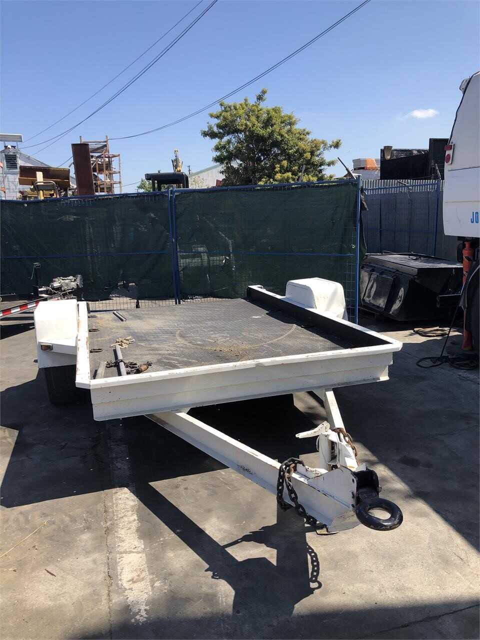 1990 Spcns 10ft