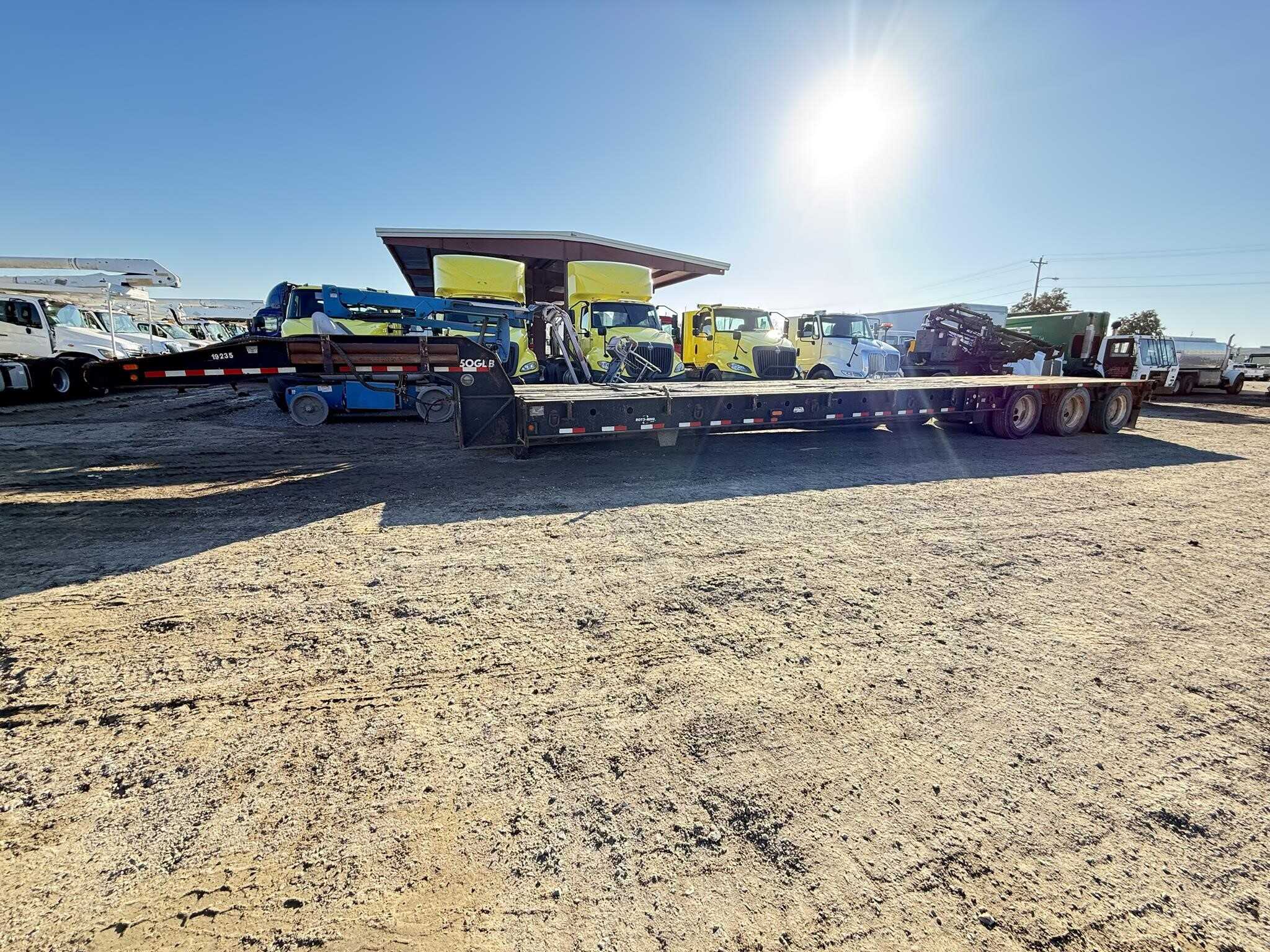 2007 Eager Beaver 50 ton roller tail