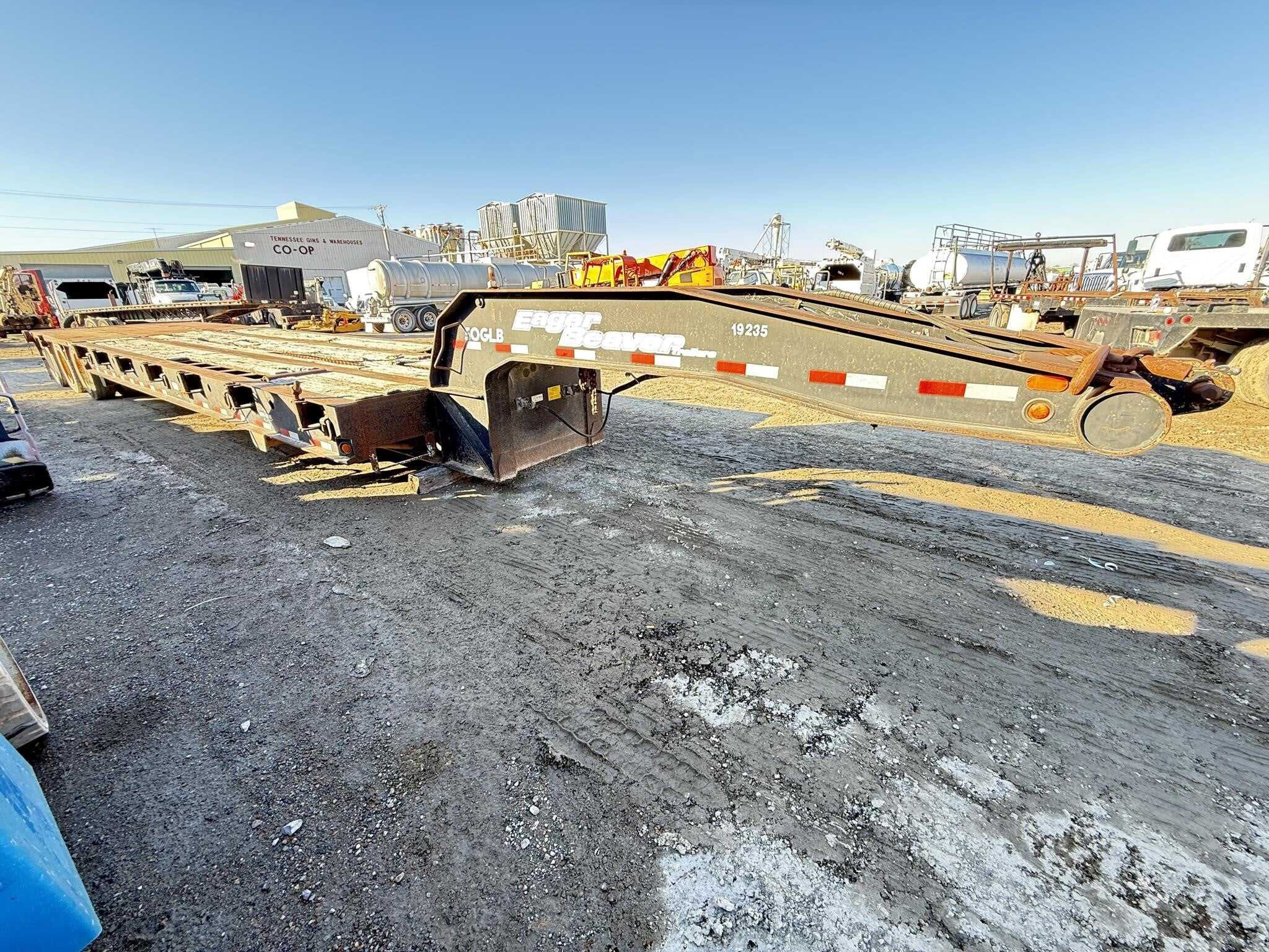 2007 Eager Beaver 50 ton roller tail