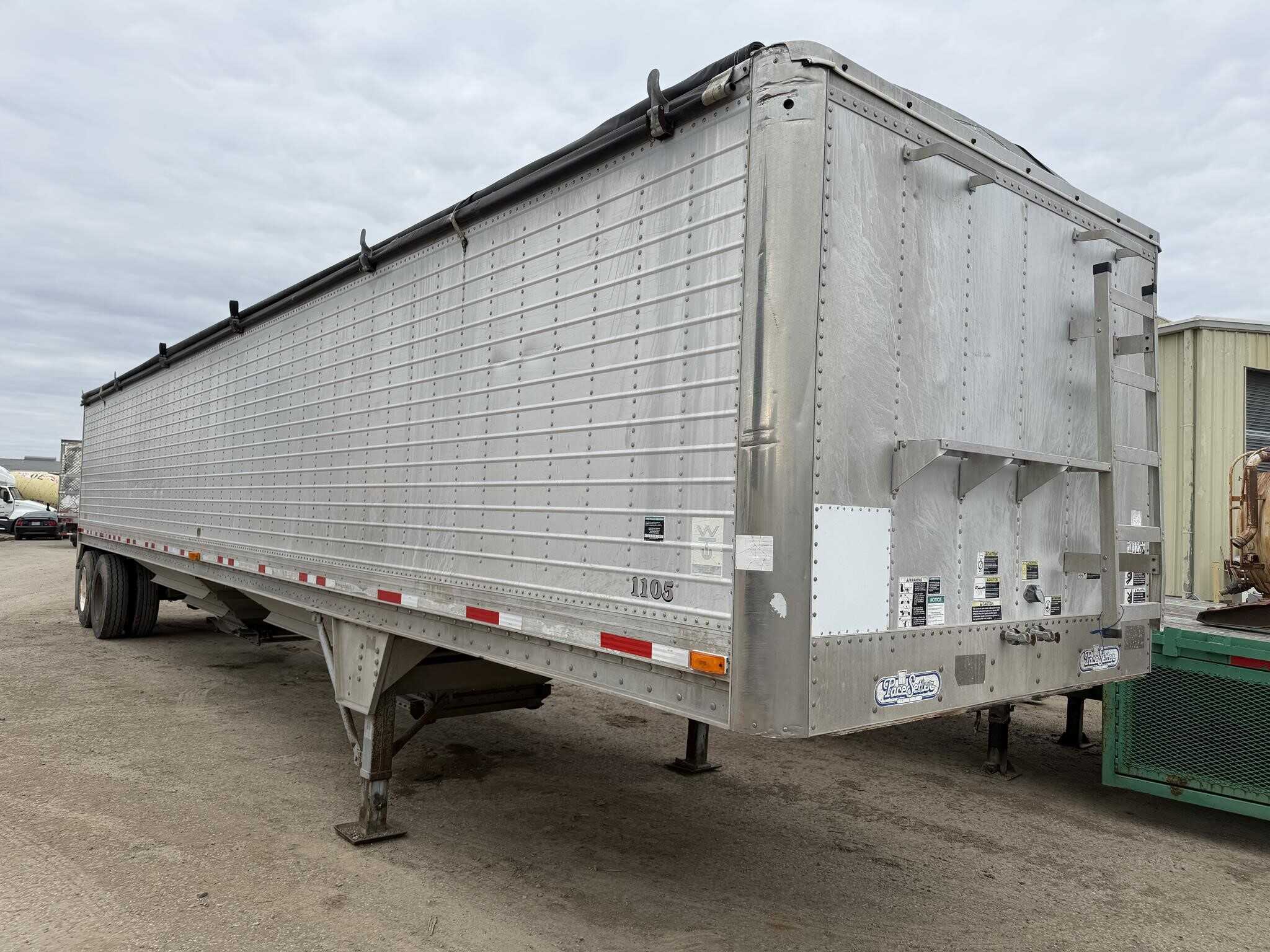 2002 Wilson 43 ft hopper