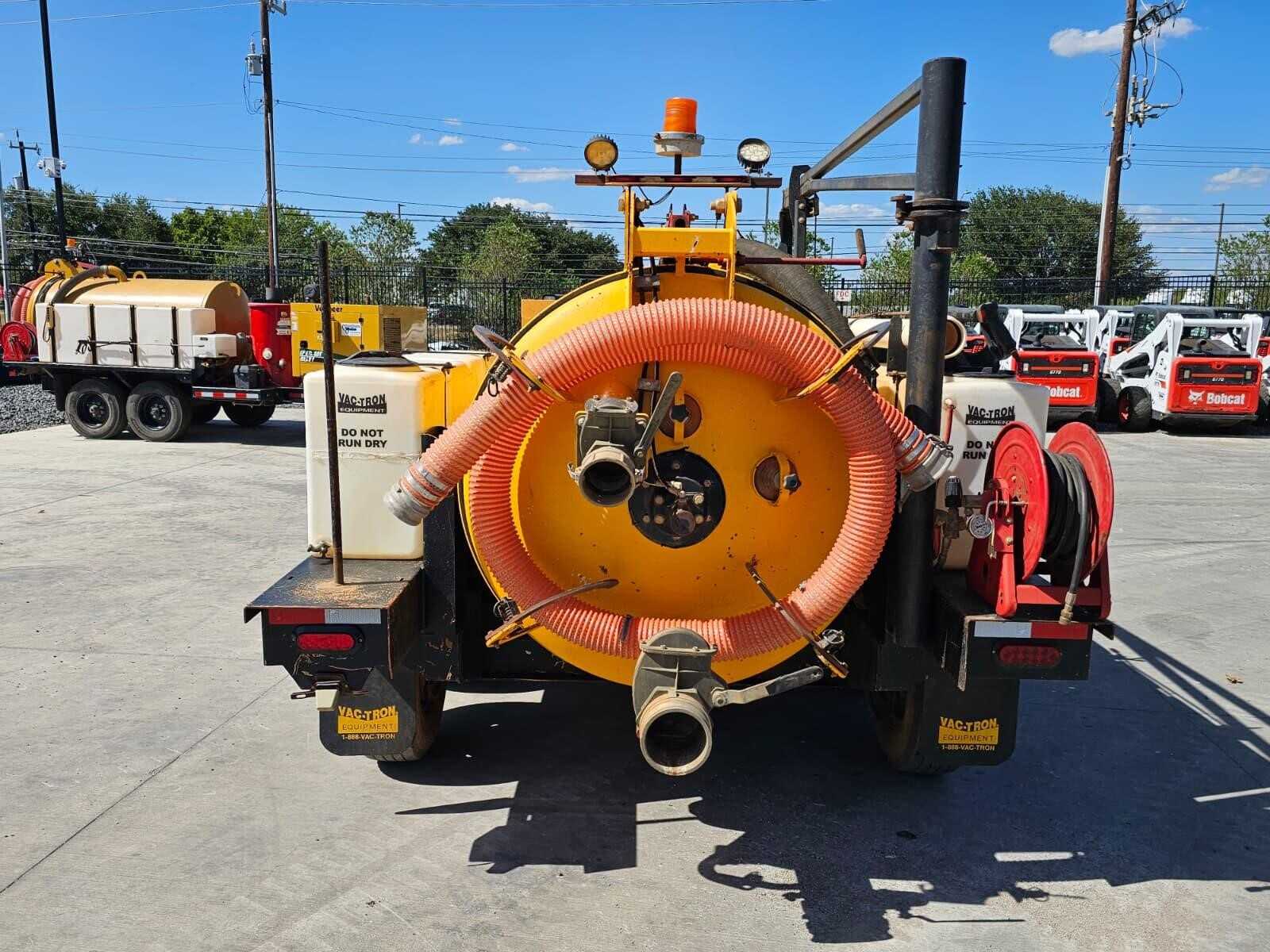 2017 Vac-Tron lp573sdt