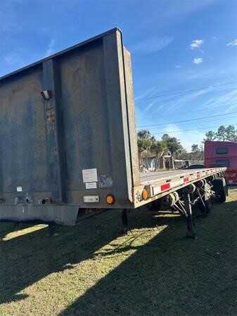 2006 Clark 48 ft flat bed