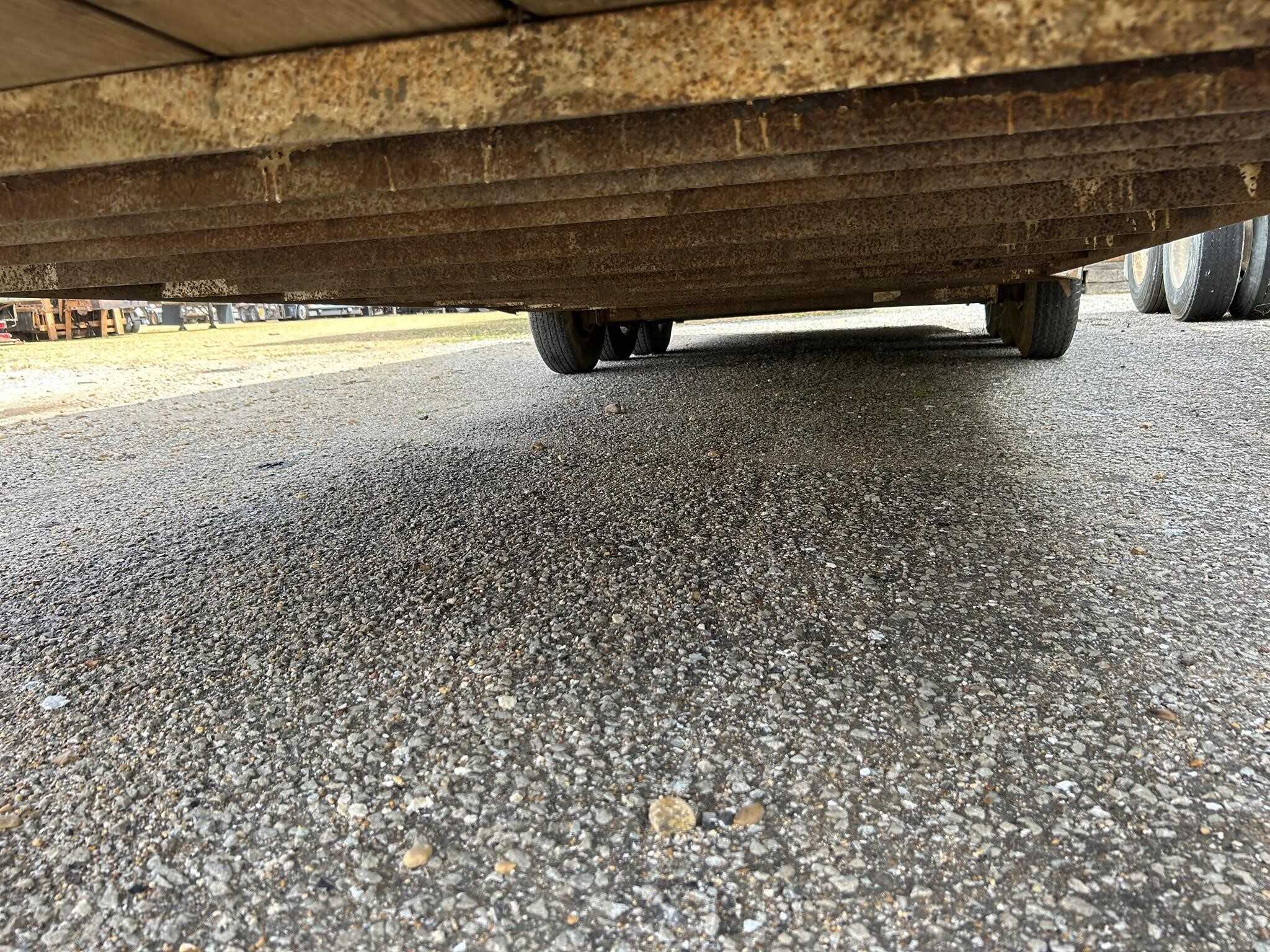 2005 Travalong 36 ft livestock