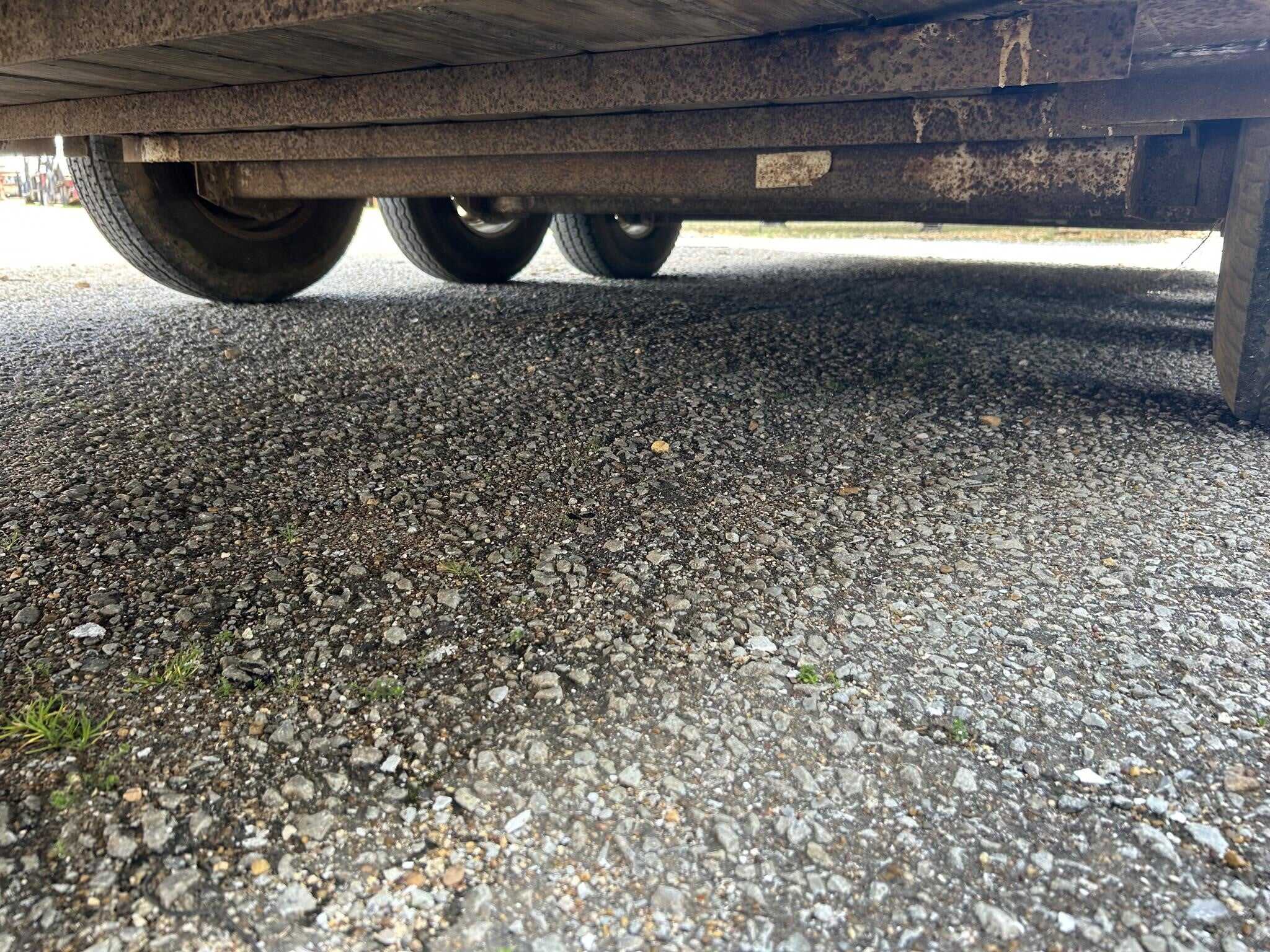 2005 Travalong 36 ft livestock