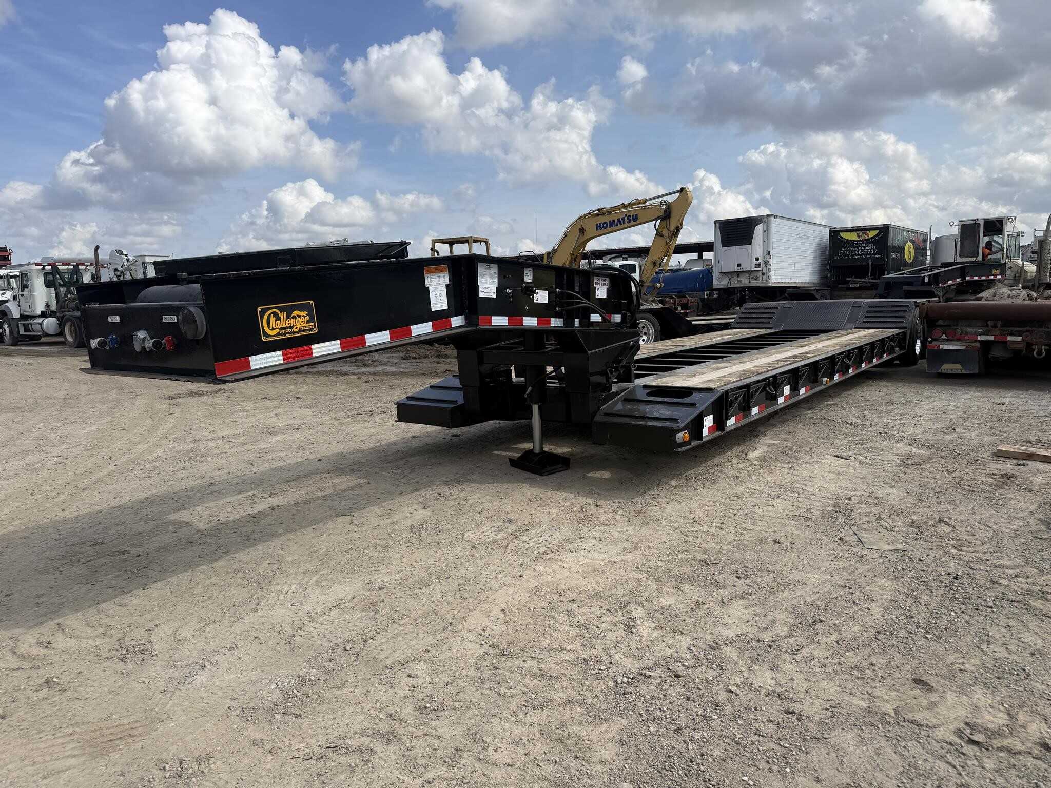 2027 Witzco rg-35 ton/ 23 ft well/ dove-tail