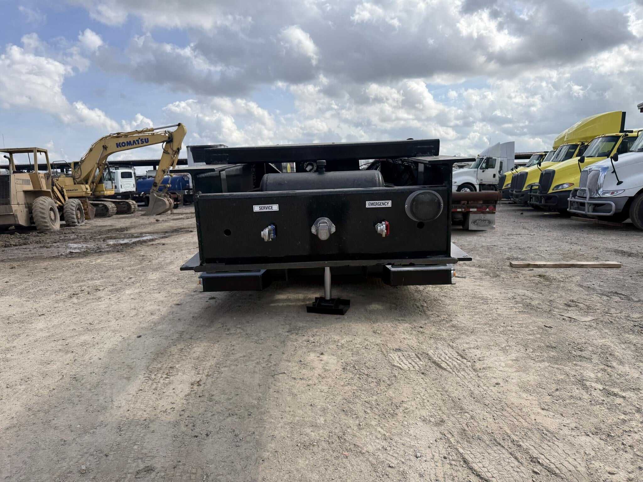 2027 Witzco rg-35 ton/ 23 ft well/ dove-tail