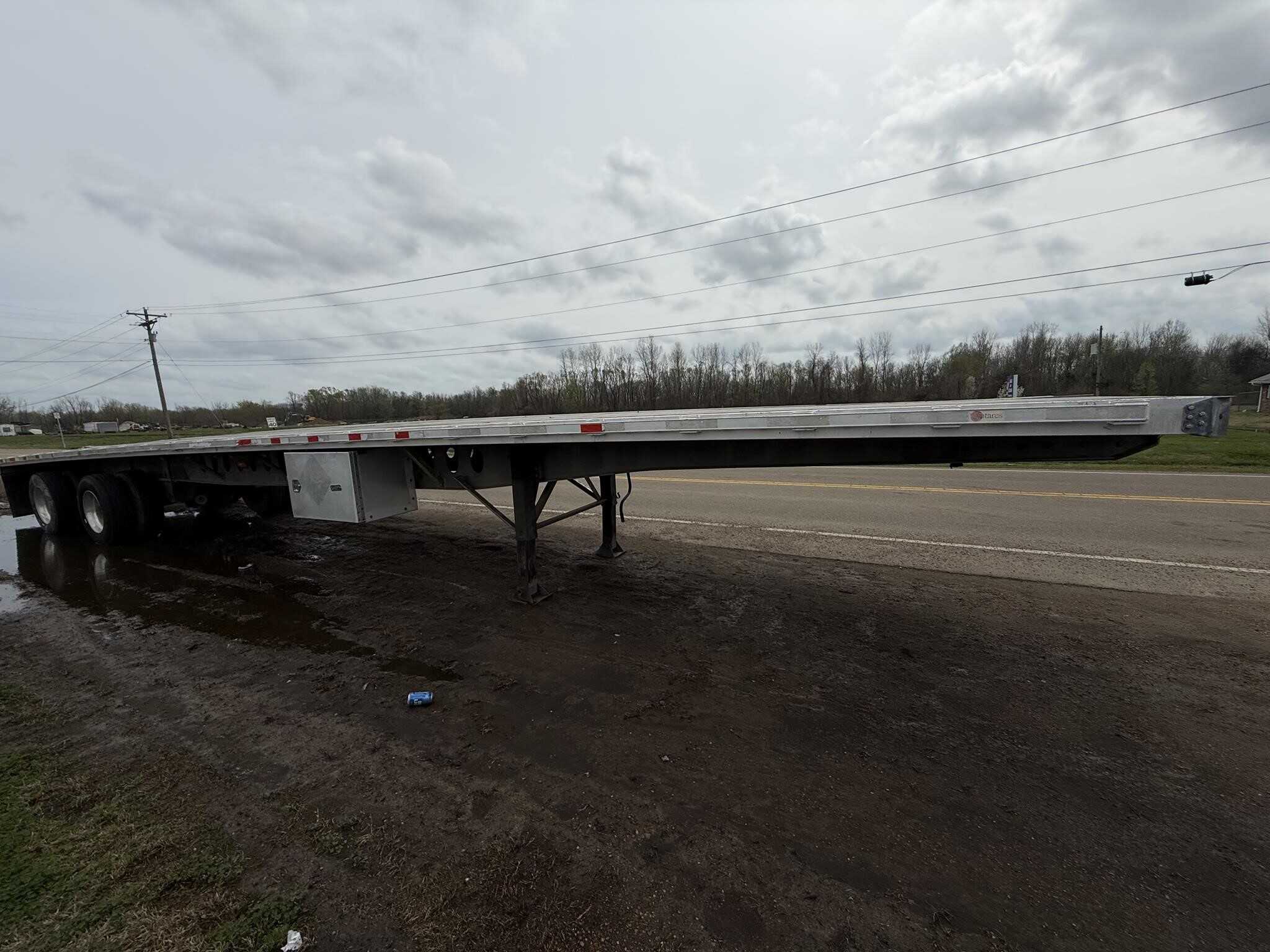 2015 Antares 48 ft flat bed