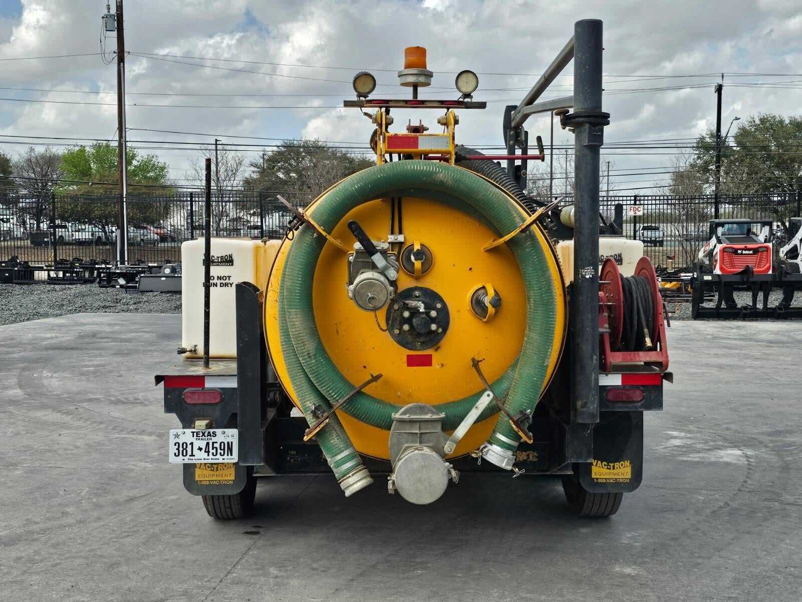 2017 Vac-Tron lp873sdt