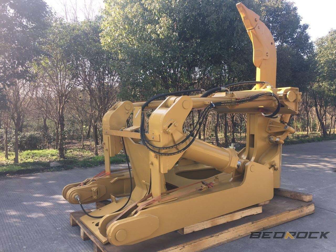New 2026 BEDROCK RIPPER FITS CAT D9T D9R D9N BULLDOZER Rippers in Deer ...