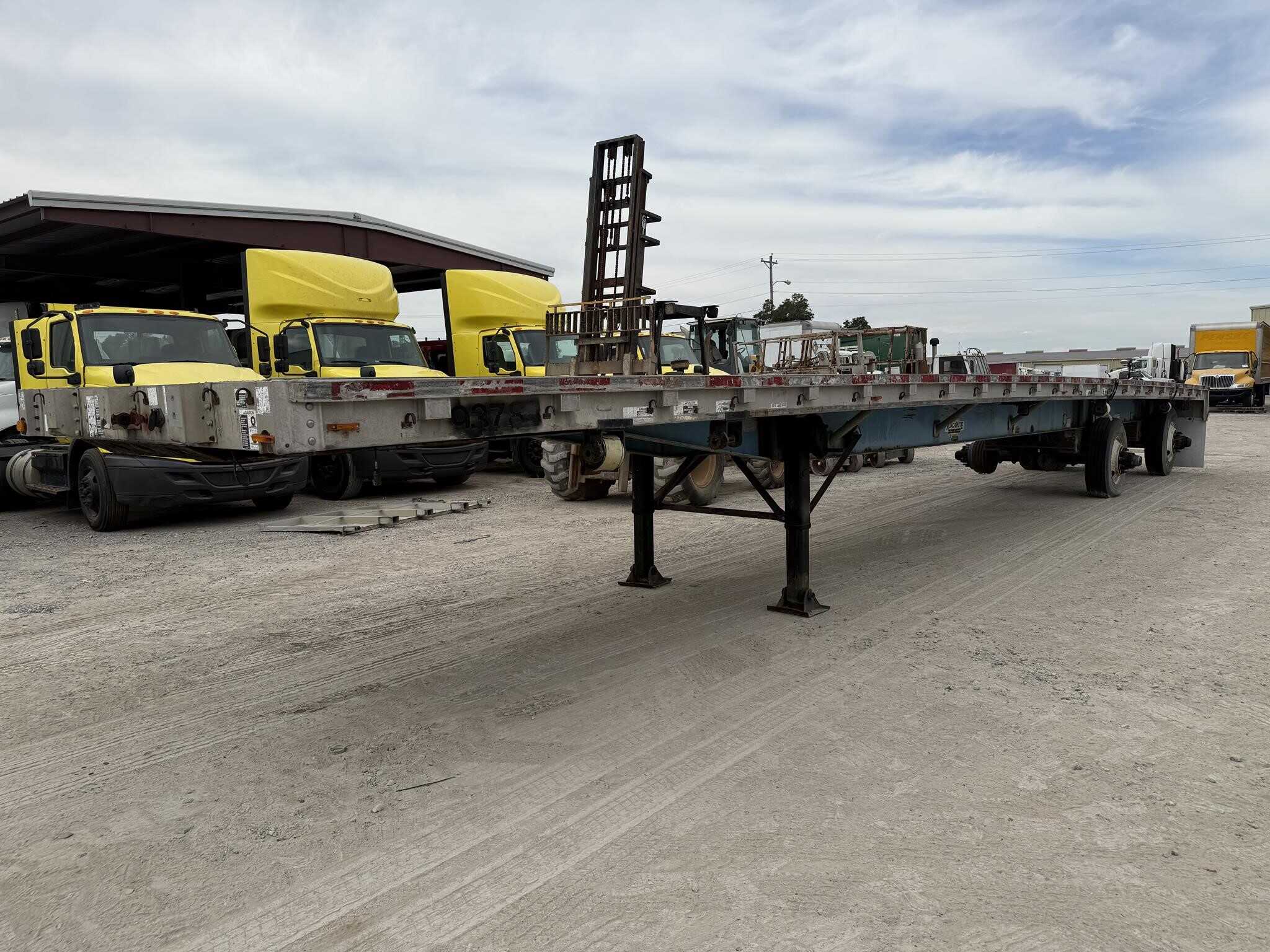 1999 Wilson 48 ft flat bed