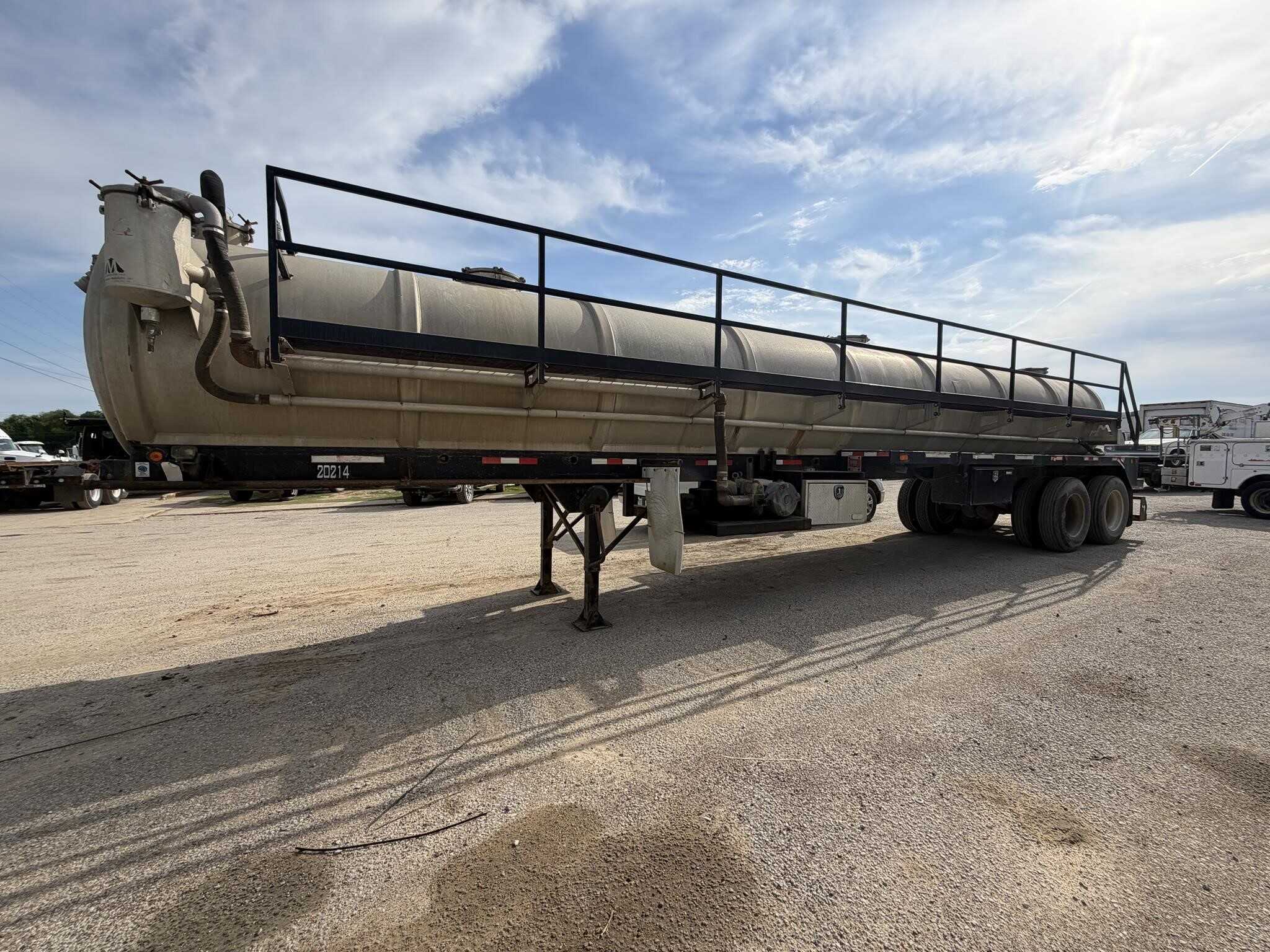 2012 Menard 6300 gallon tank