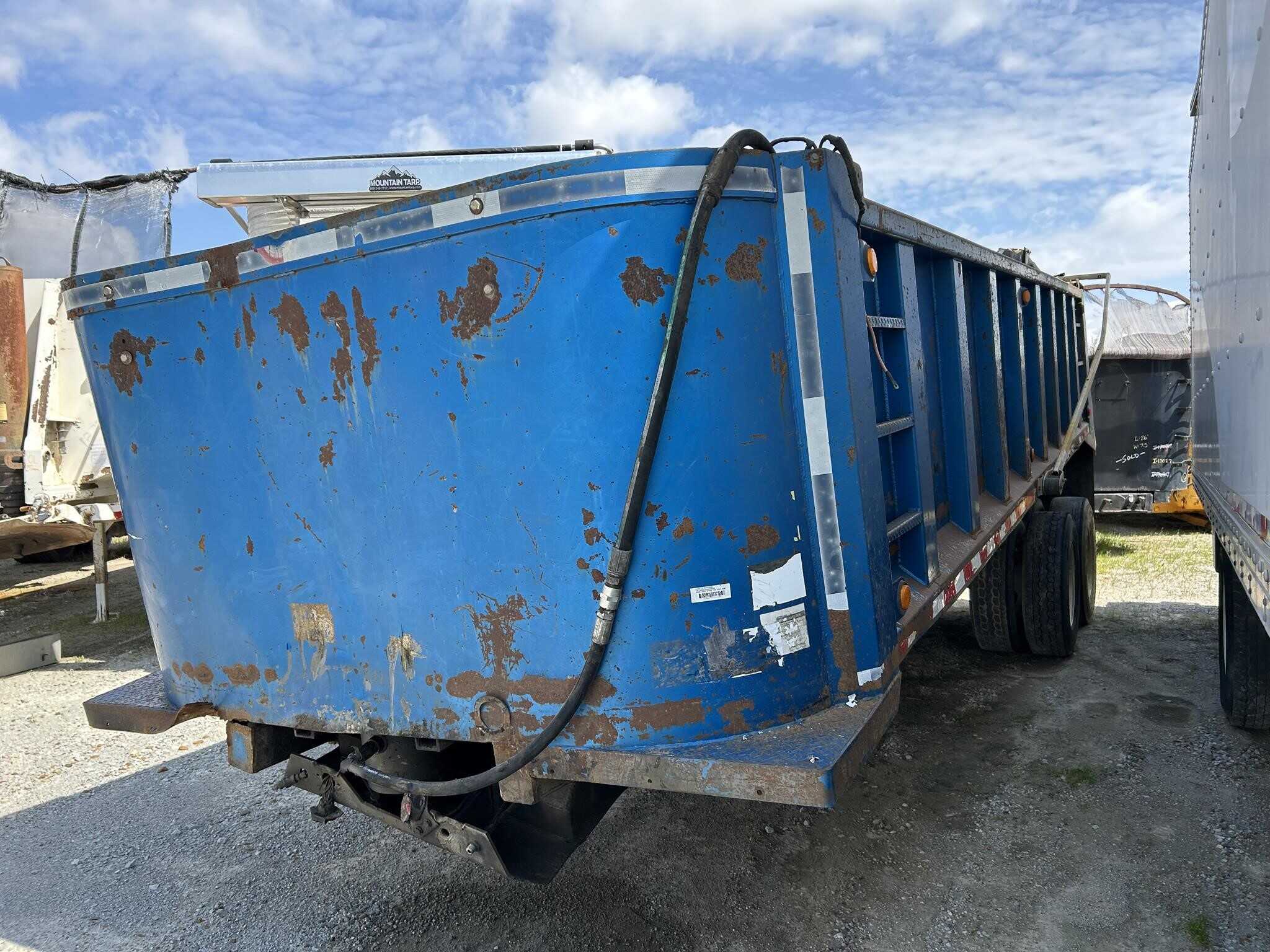 2006 Palmer 24 ft wrecked dump