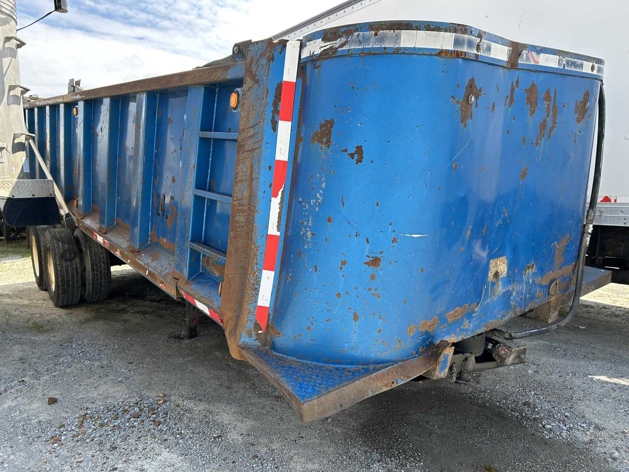 2006 Palmer 24 ft wrecked dump