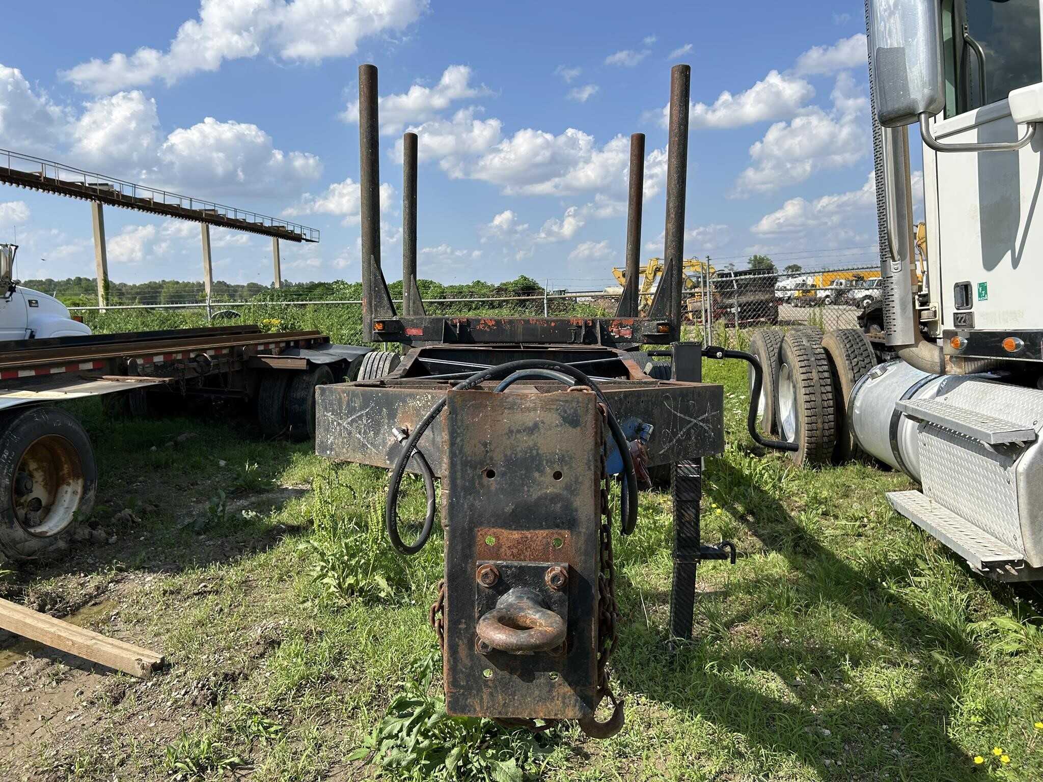 1990 Custom Built 20 ft log trailer