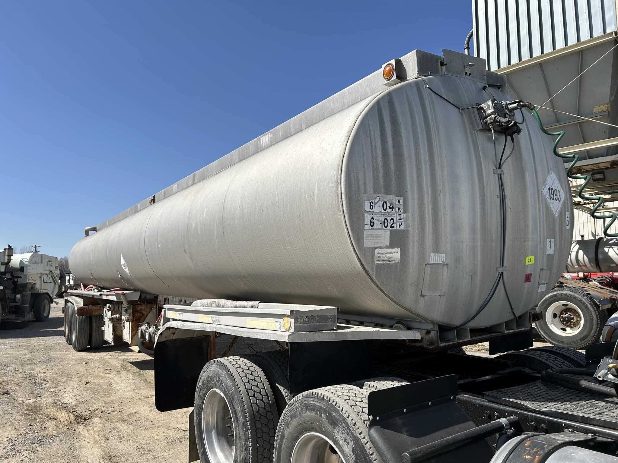 1974 Trailmobile 8500 gal