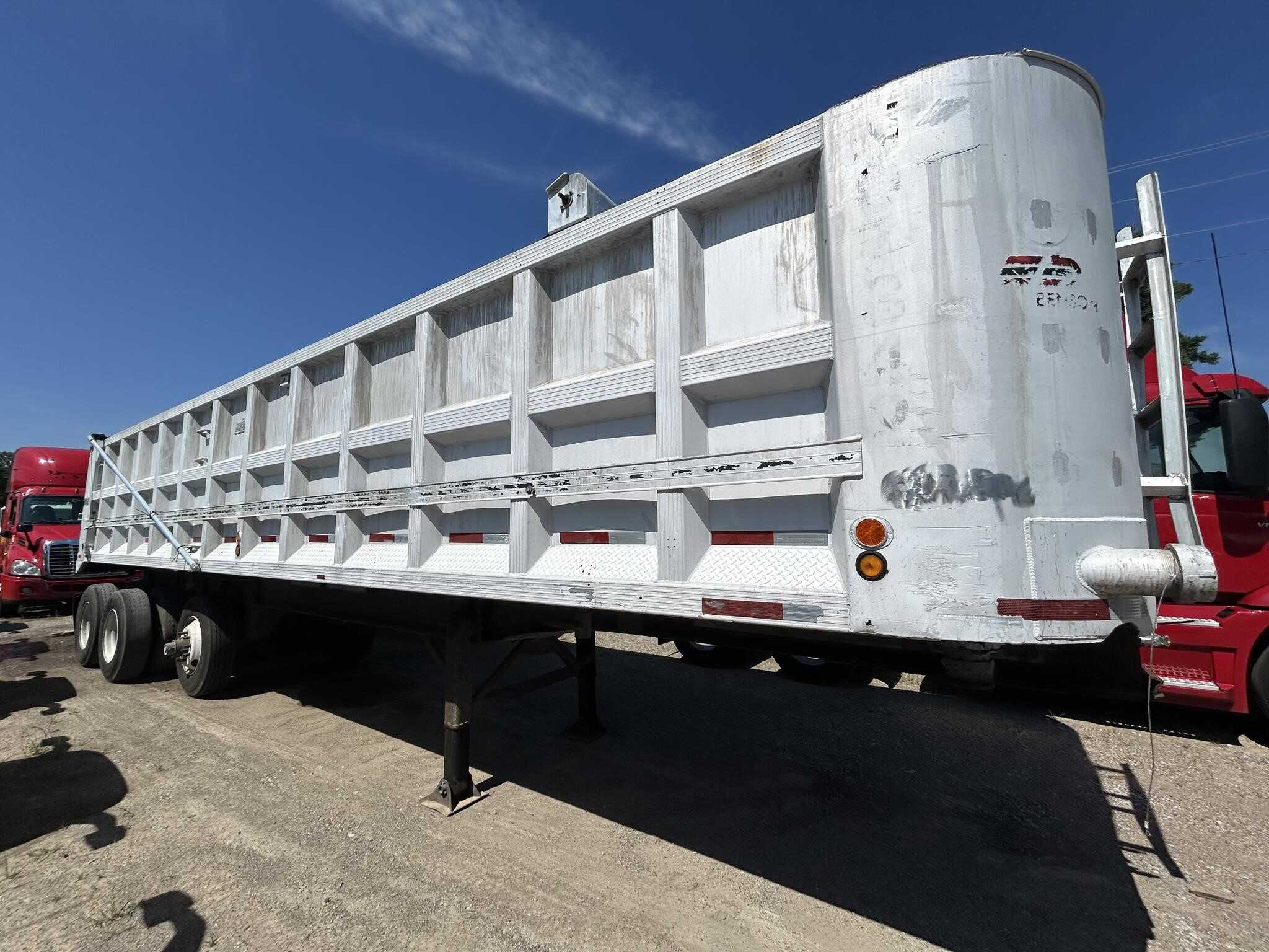 1989 Benson 37 ft open top