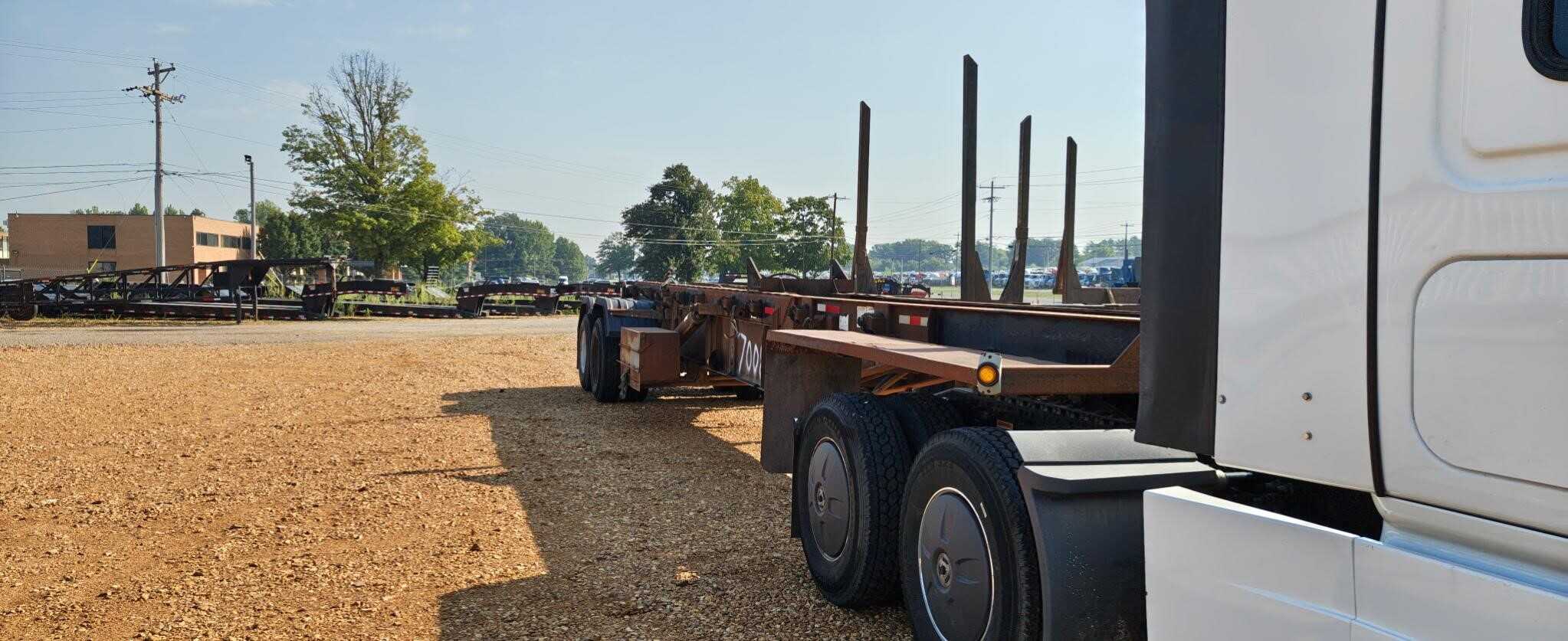 2007 Galbreath 39 ft roll off trailer