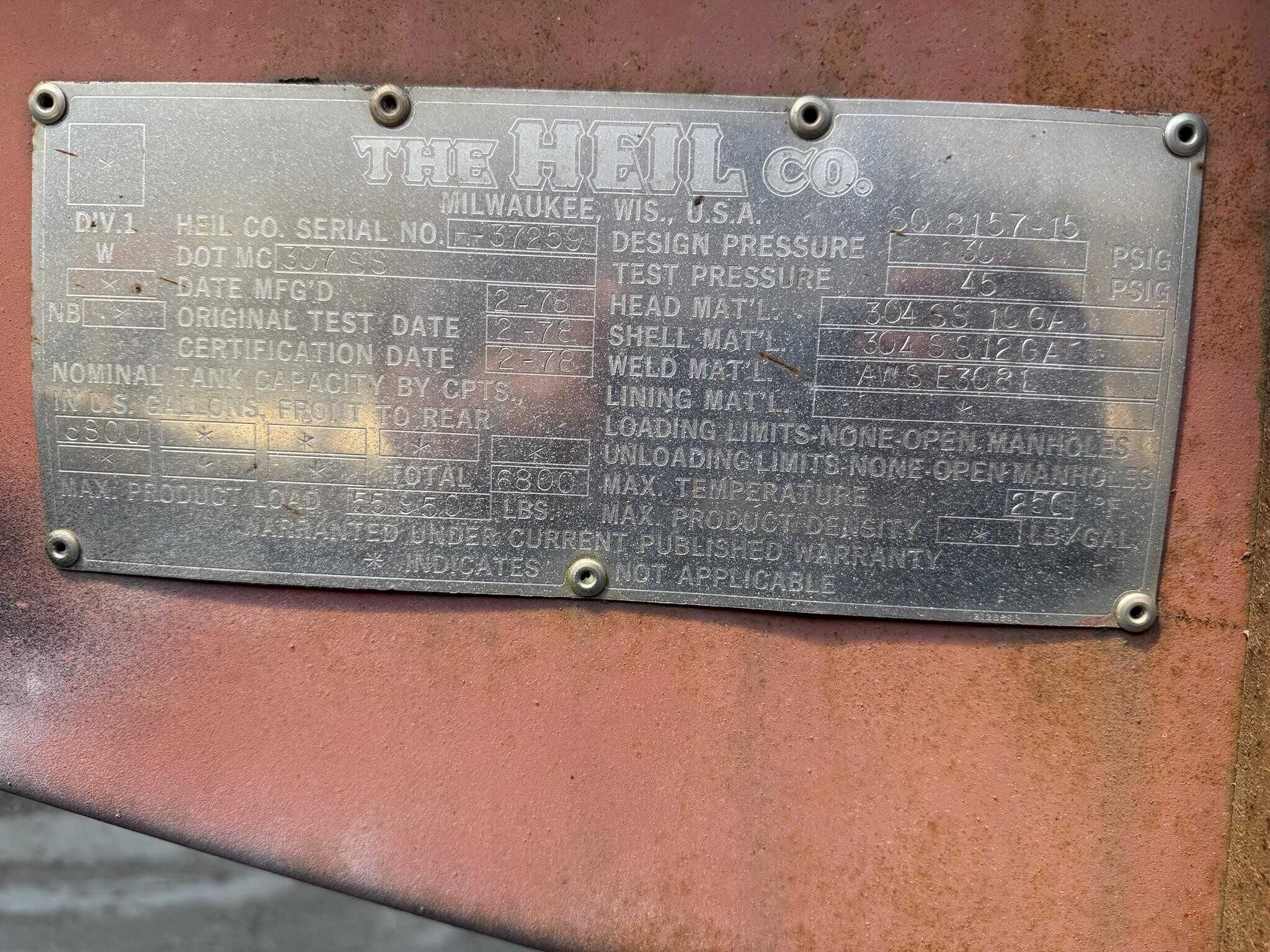 1978 Heil 6800 gallon