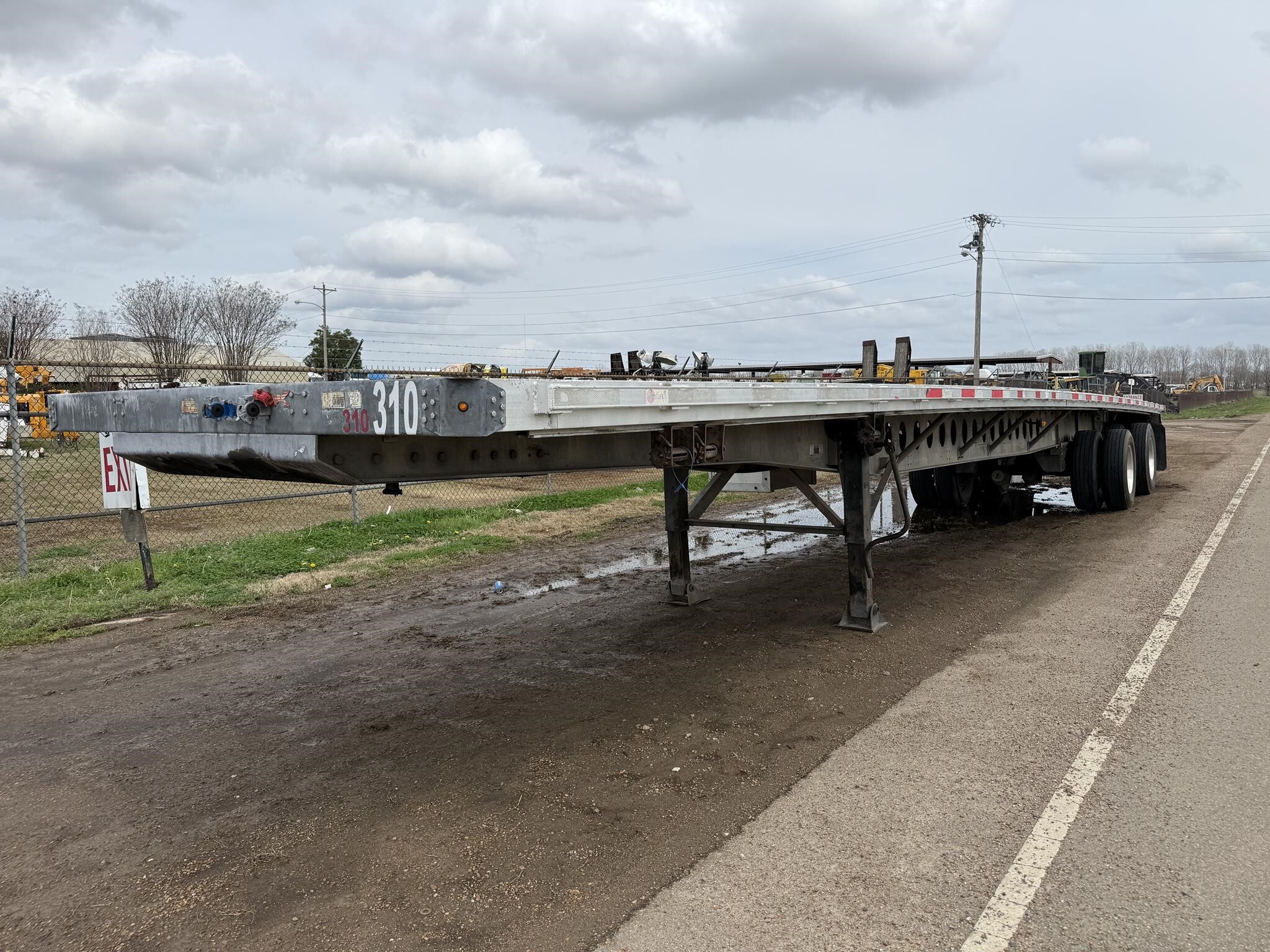 2015 Antares 48 ft flat bed