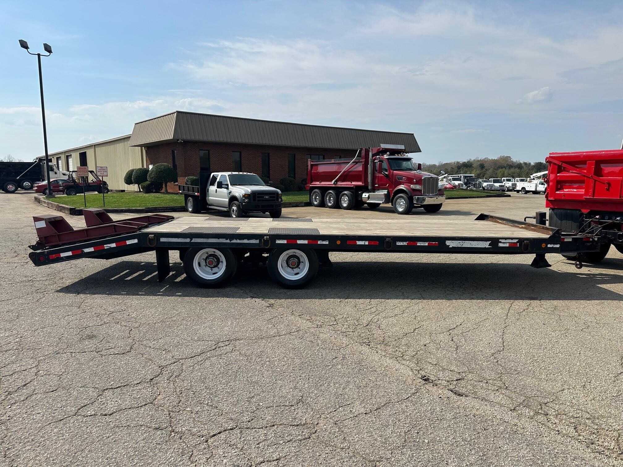 2016 Towmaster t-40lp