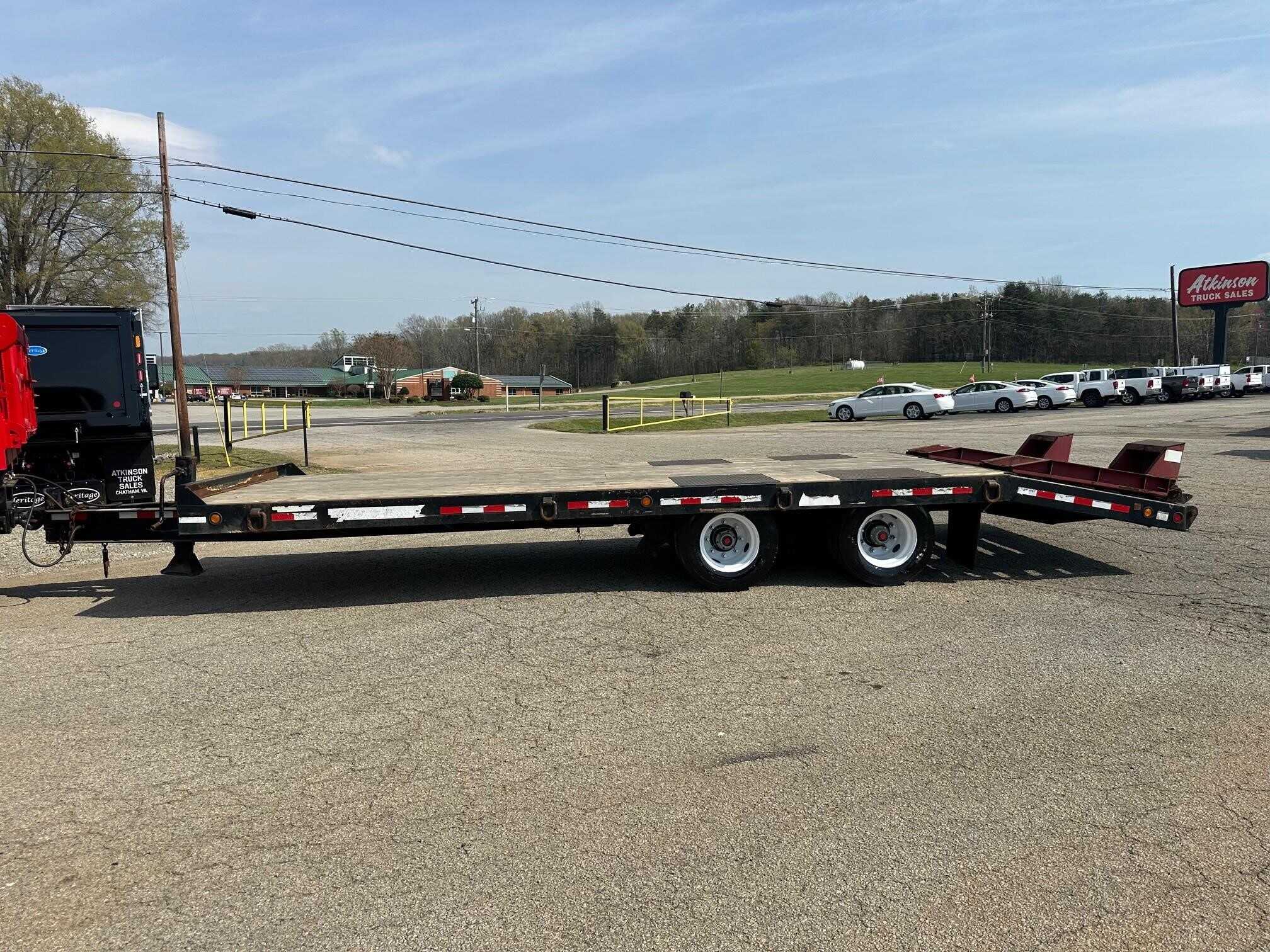 2016 Towmaster t-40lp