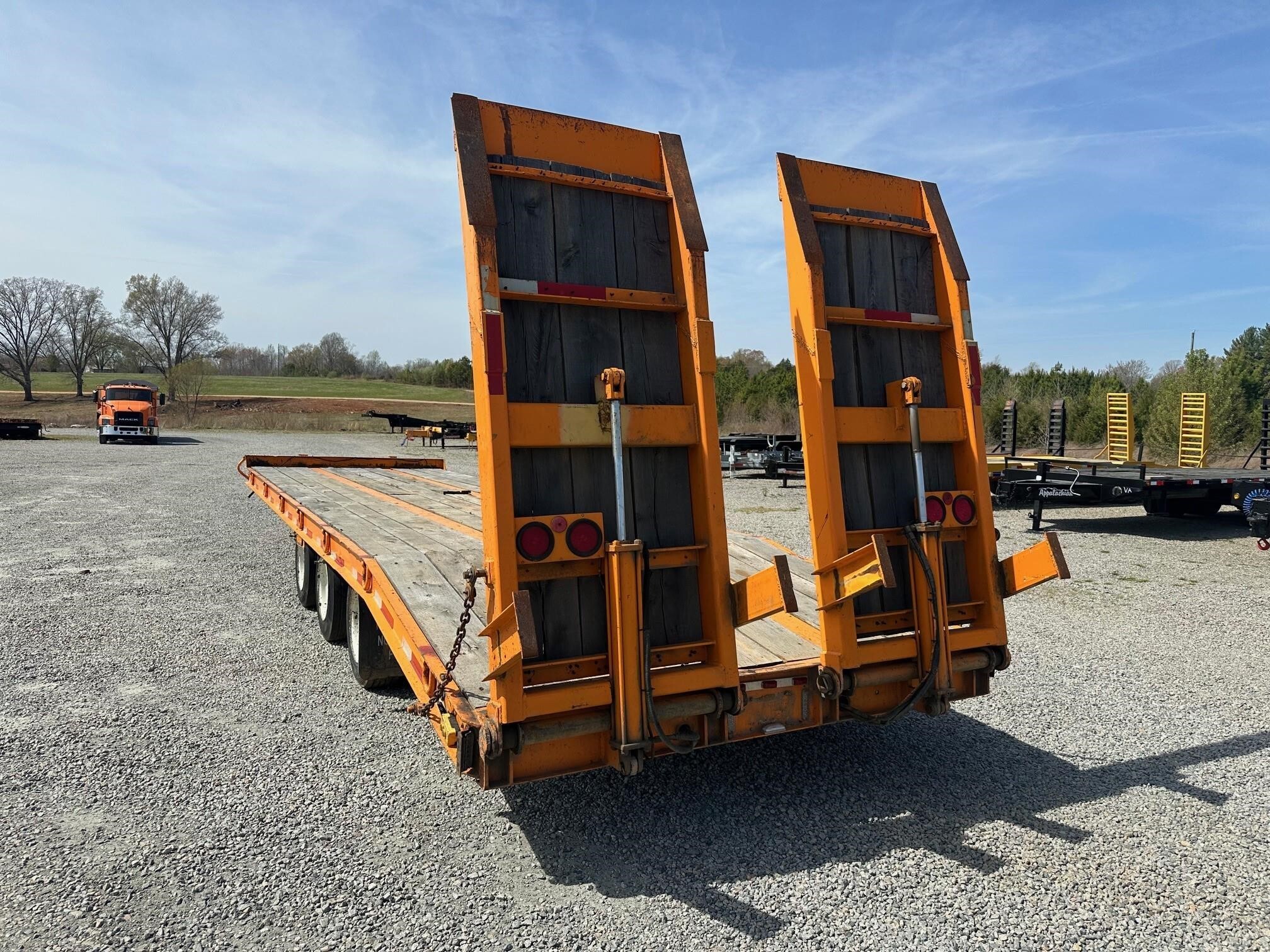 2005 Kaufman 25 ton