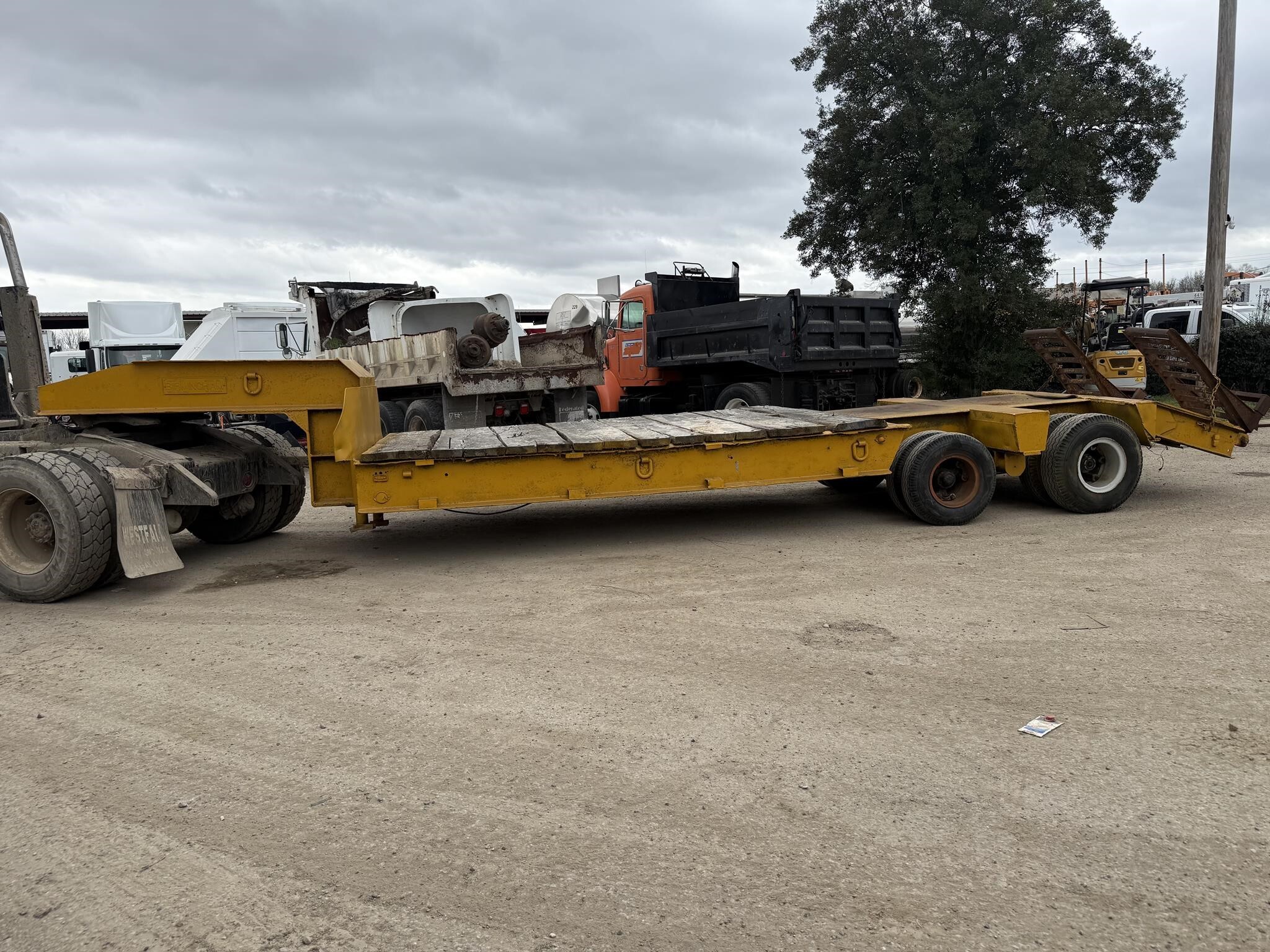 1978 Liddell 25 ton low boy