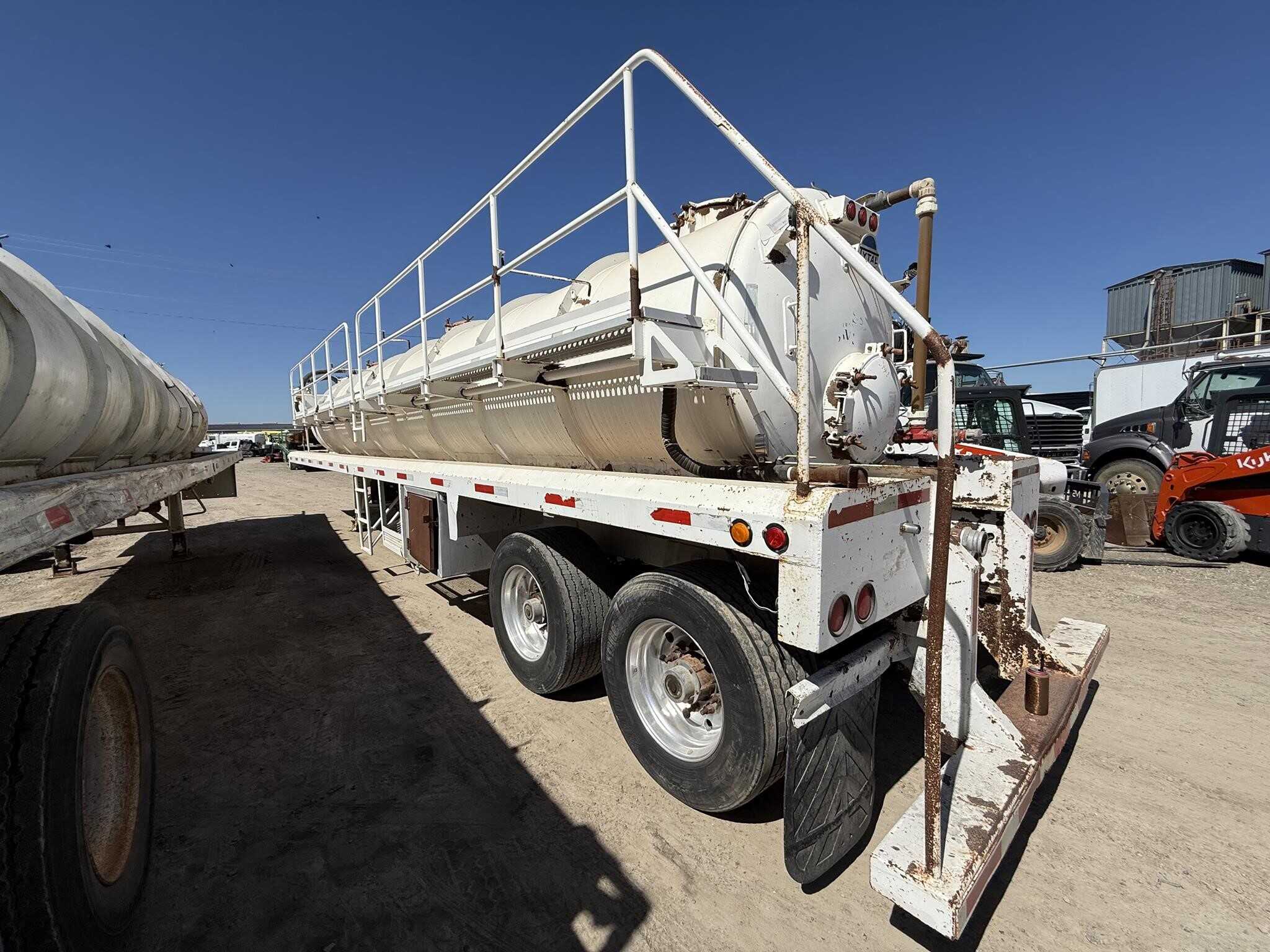 2012 Tytal 5460 gallon vac tank