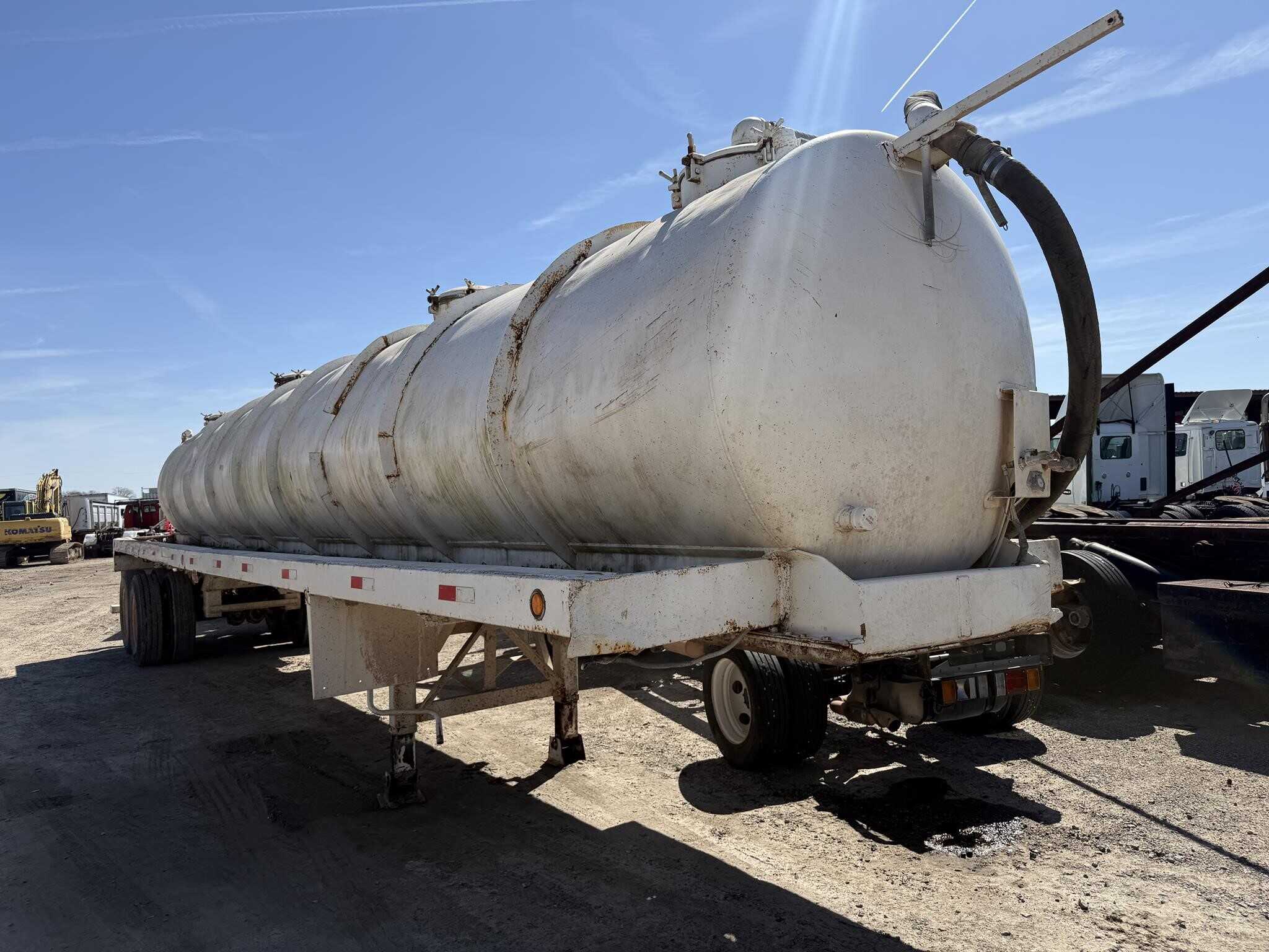 2011 Tytal 5460 gallon vac tank