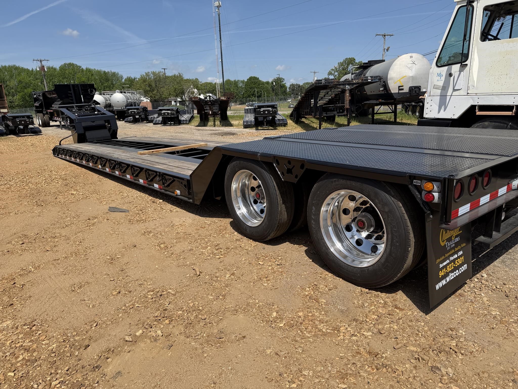 2027 Witzco ngb-35/ 28 ft well/ air ride