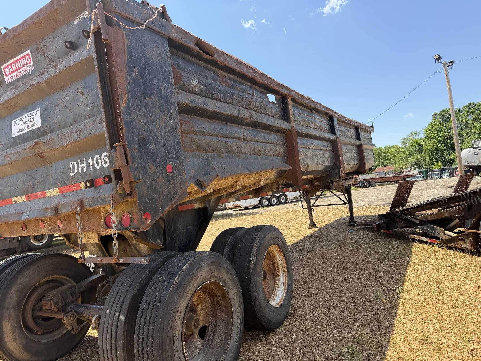2007 Lufkin 38 ft end dump