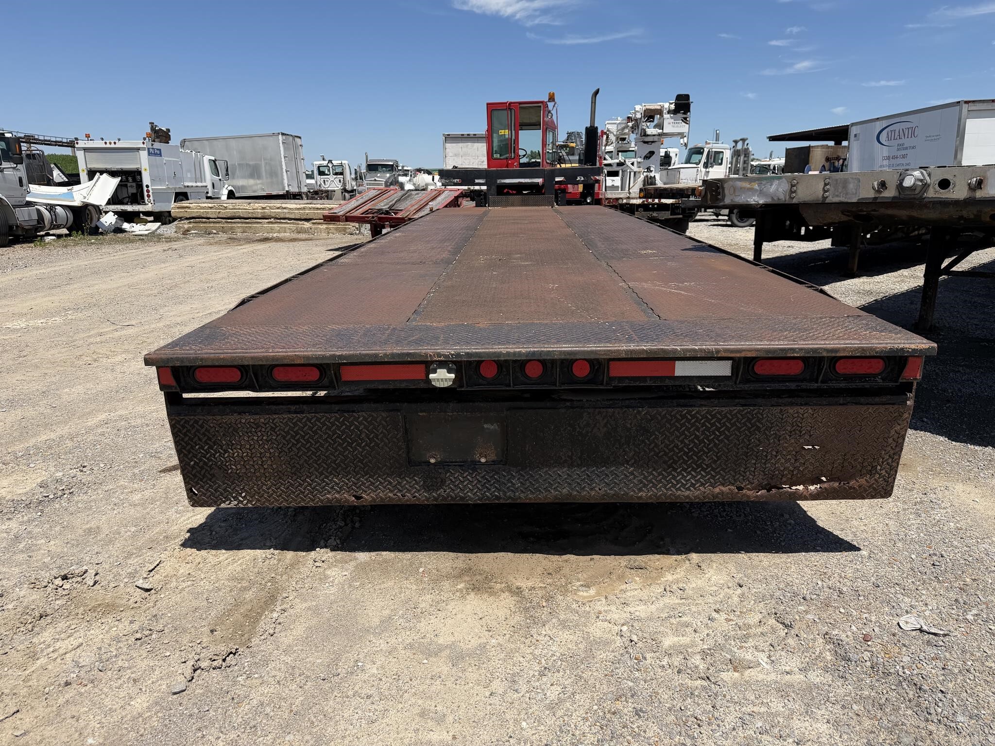 2001 Trail-Eze 39 ft equipment hauler