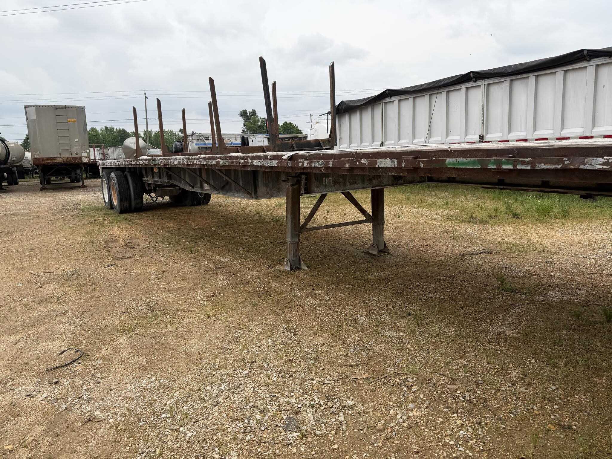 1994 Aztec 45 ft flat bed