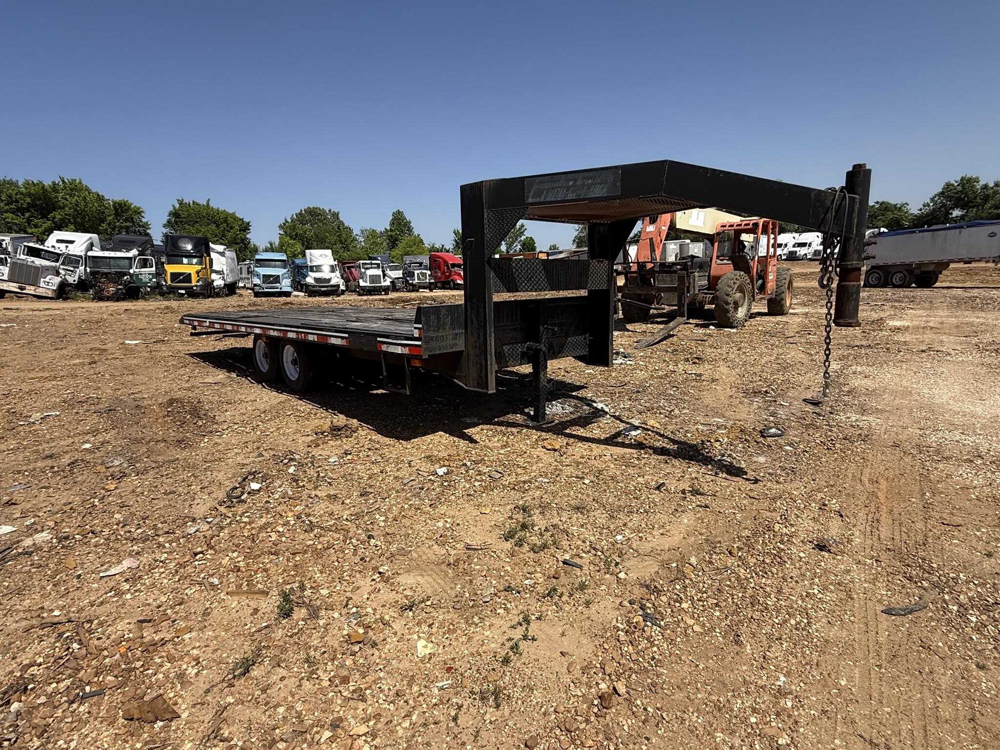 2011 Econoline gooseneck tilt