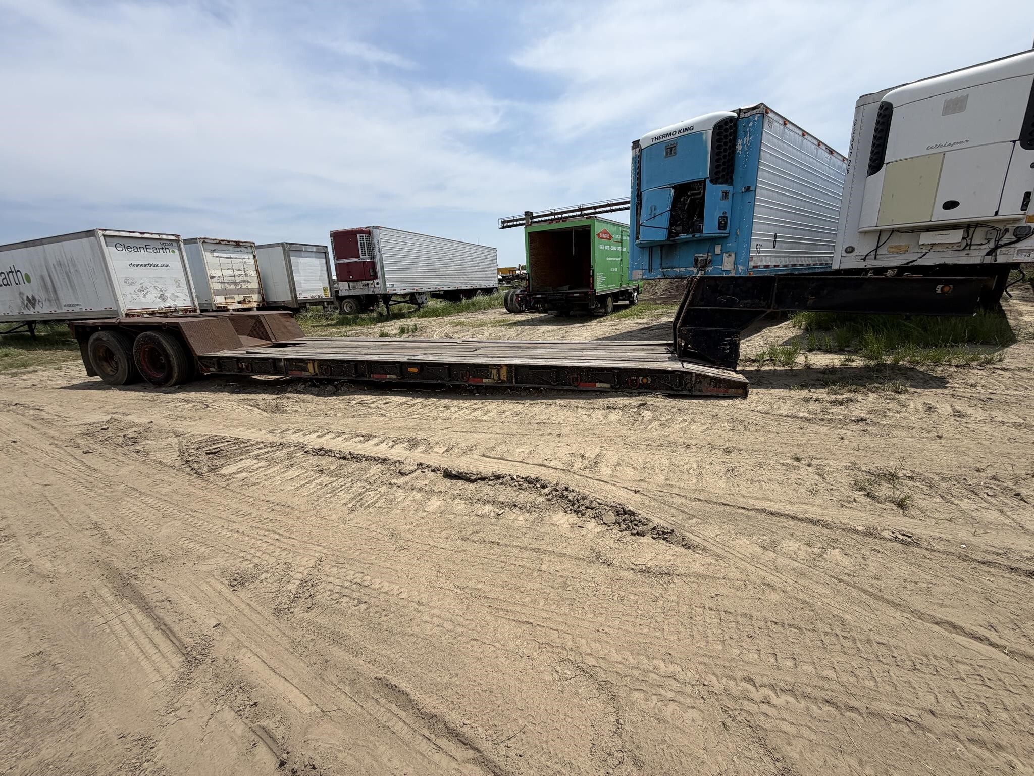 1973 Rogers 35 ton detach/ 25 ft well