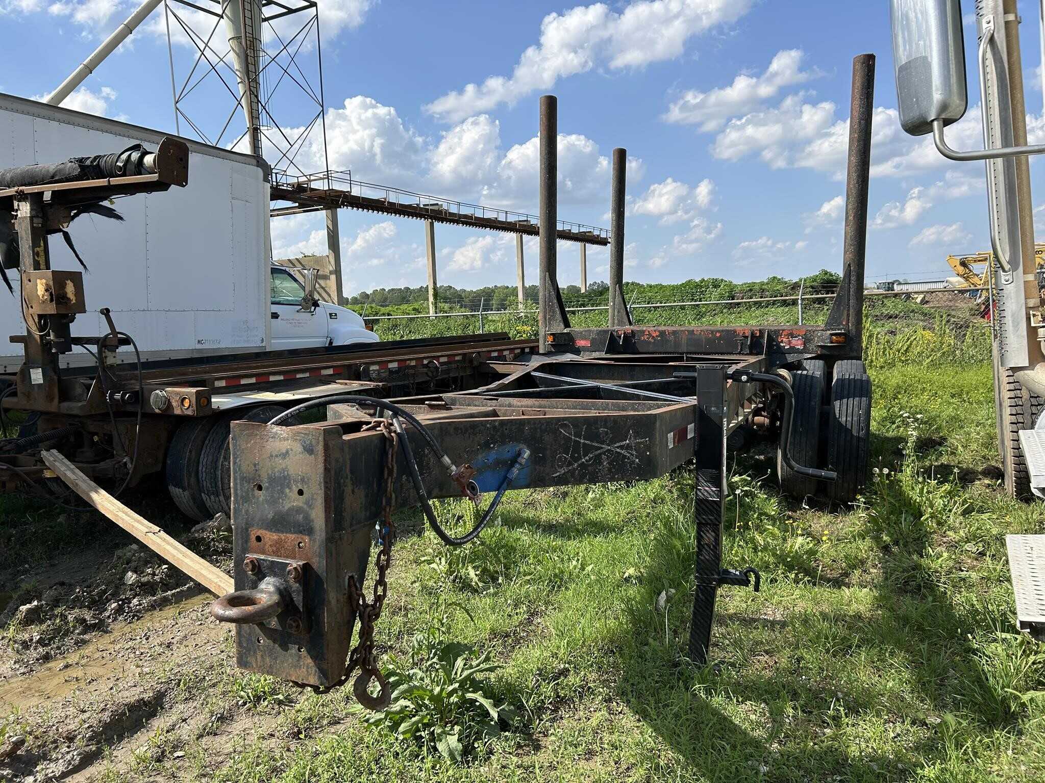 1990 Custom Built 20 ft log trailer